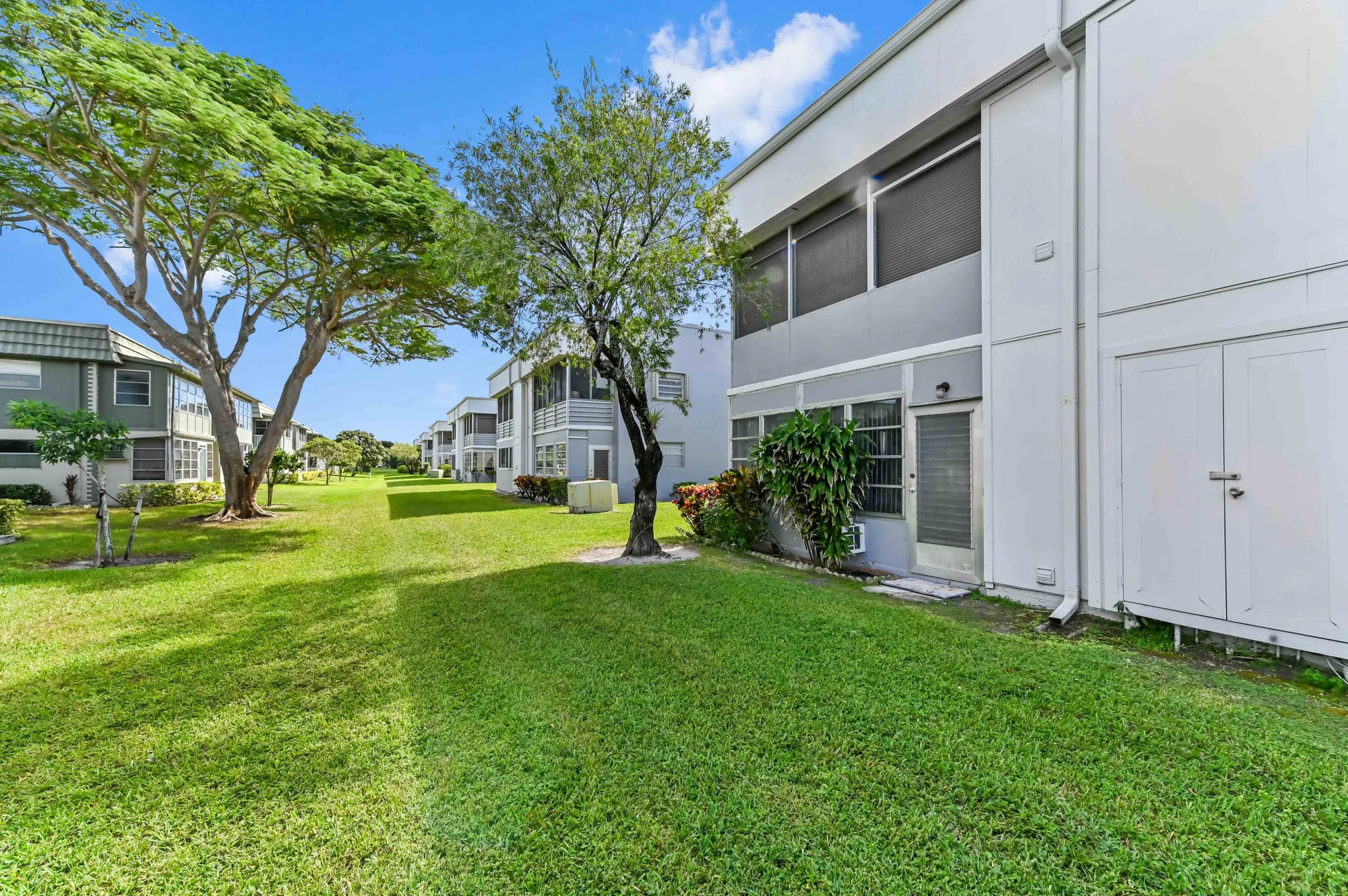 Property Slideshow image 26 of 42 | 98 flanders c, Delray Beach, FL, 33484