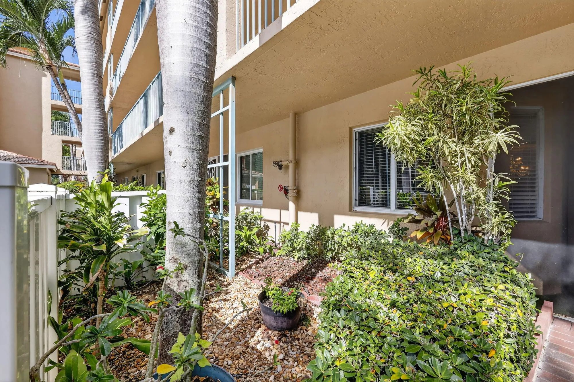 Property Slideshow image 4 of 61 | 5749 gemstone ct apt 107, Boynton Beach, FL, 33437