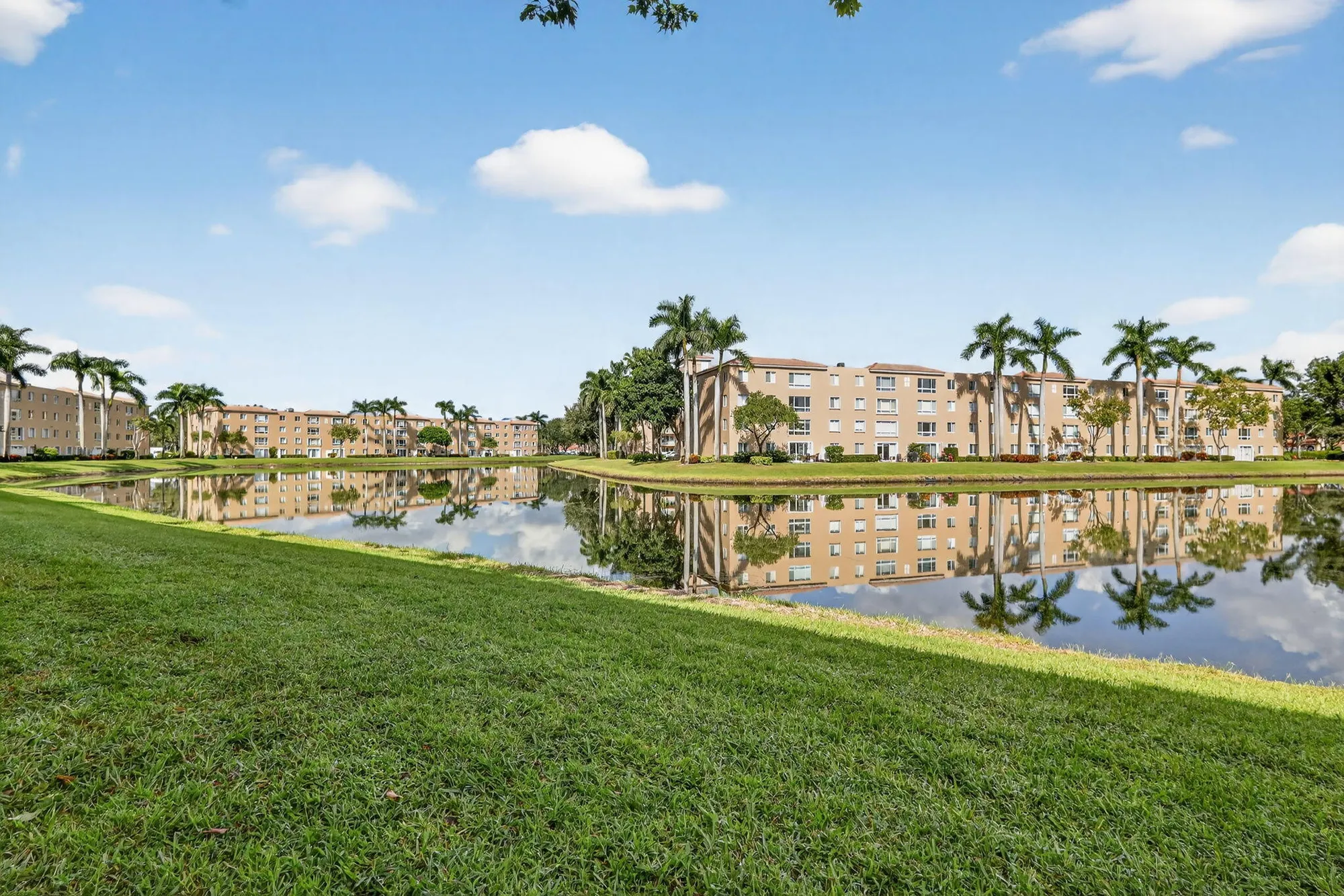 Property Slideshow image 6 of 61 | 5749 gemstone ct apt 107, Boynton Beach, FL, 33437