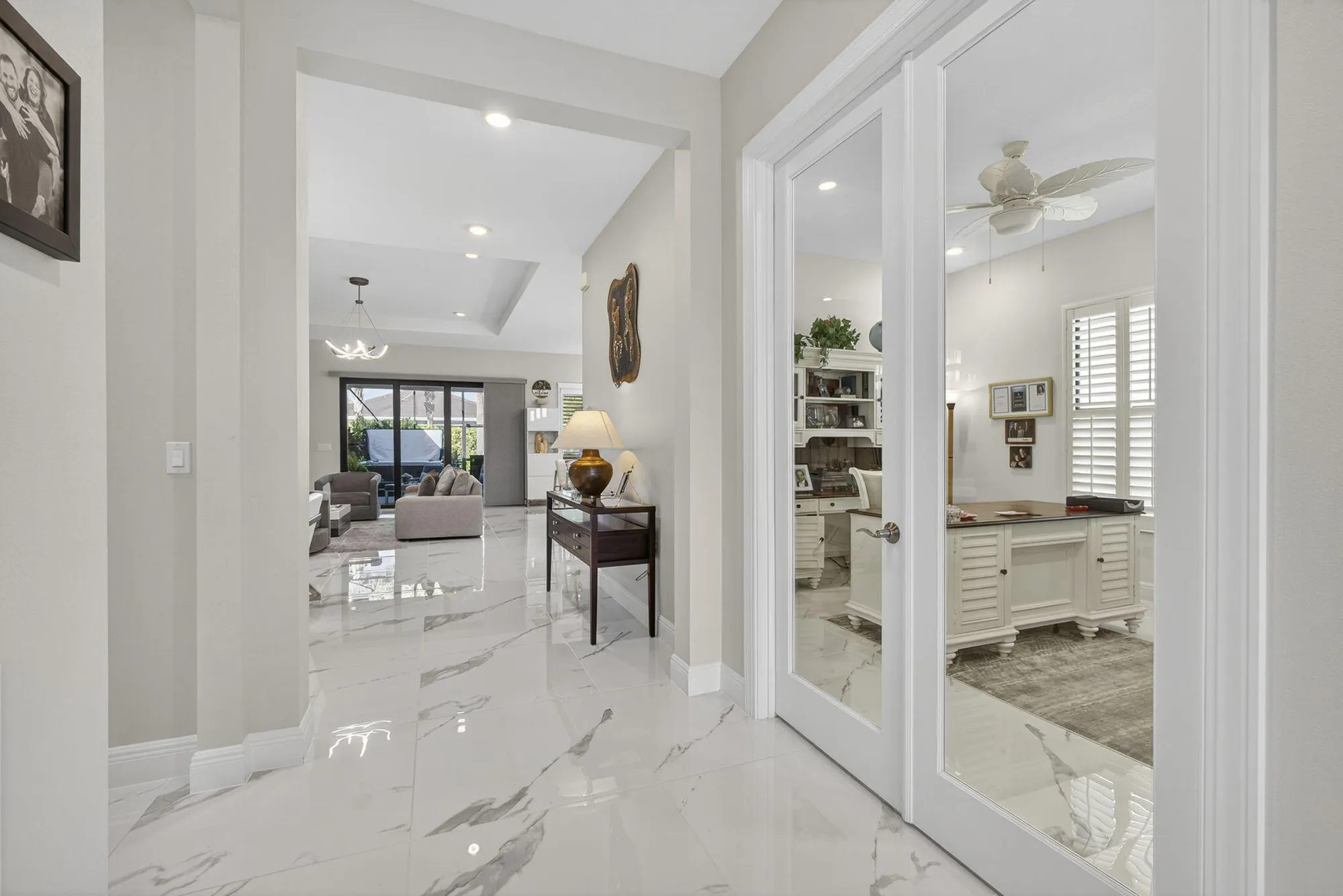 Property Slideshow image 23 of 63 | 5565 sanibel ln, Loxahatchee, FL, 33470