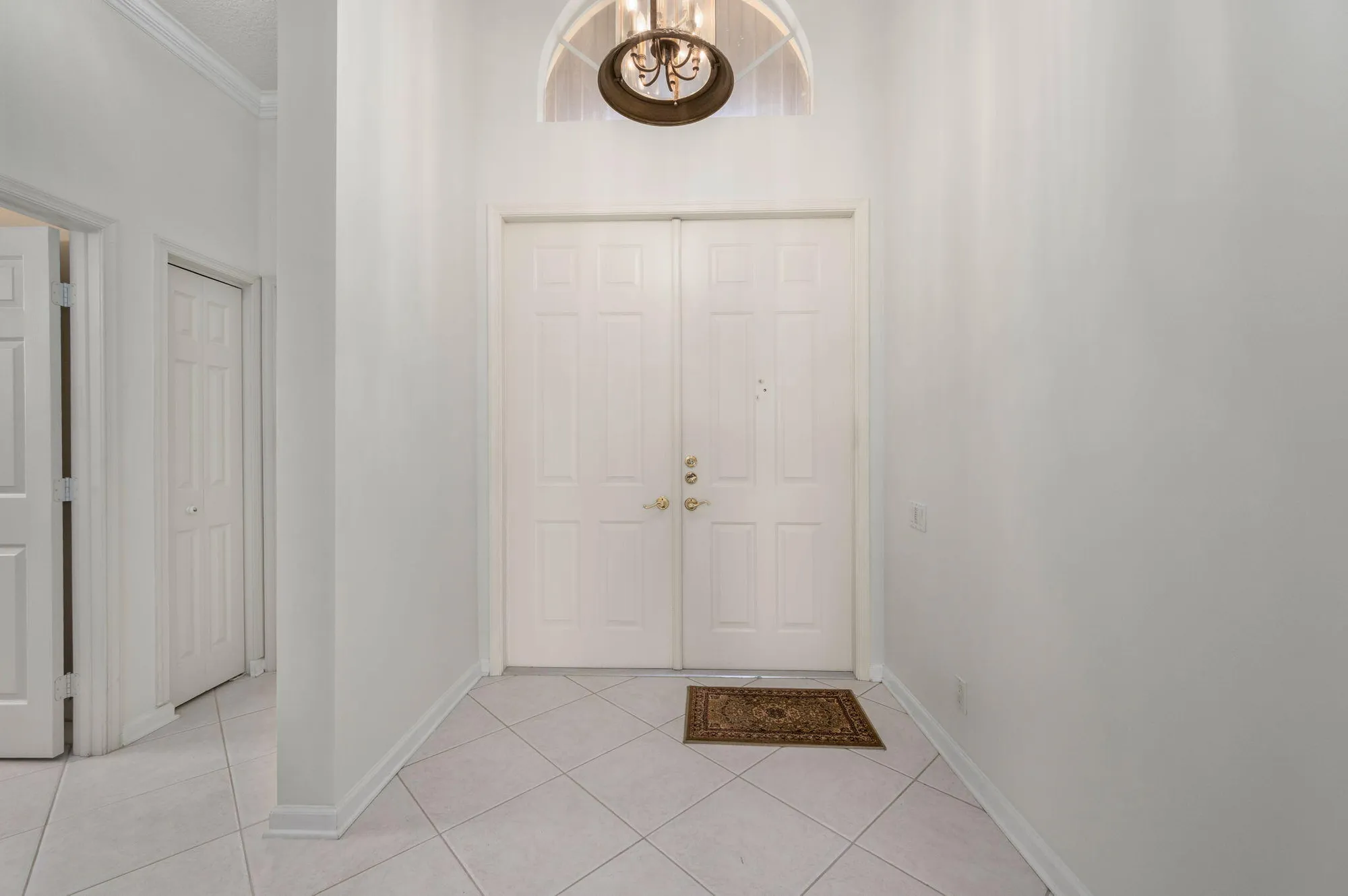 Property Slideshow image 4 of 24 | 417 nw sunview way, Port Saint Lucie, FL, 34986