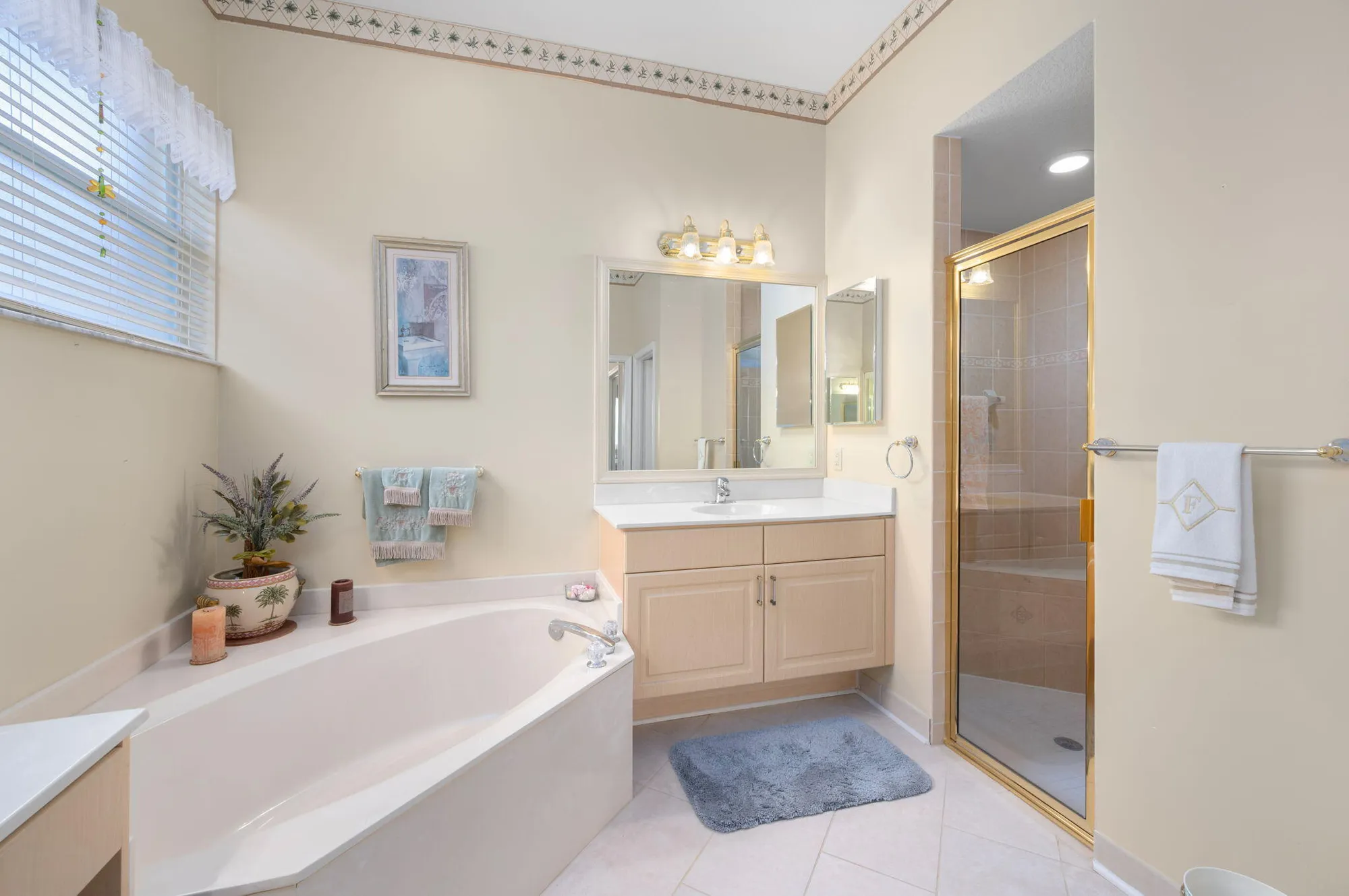 Property Slideshow image 17 of 24 | 417 nw sunview way, Port Saint Lucie, FL, 34986