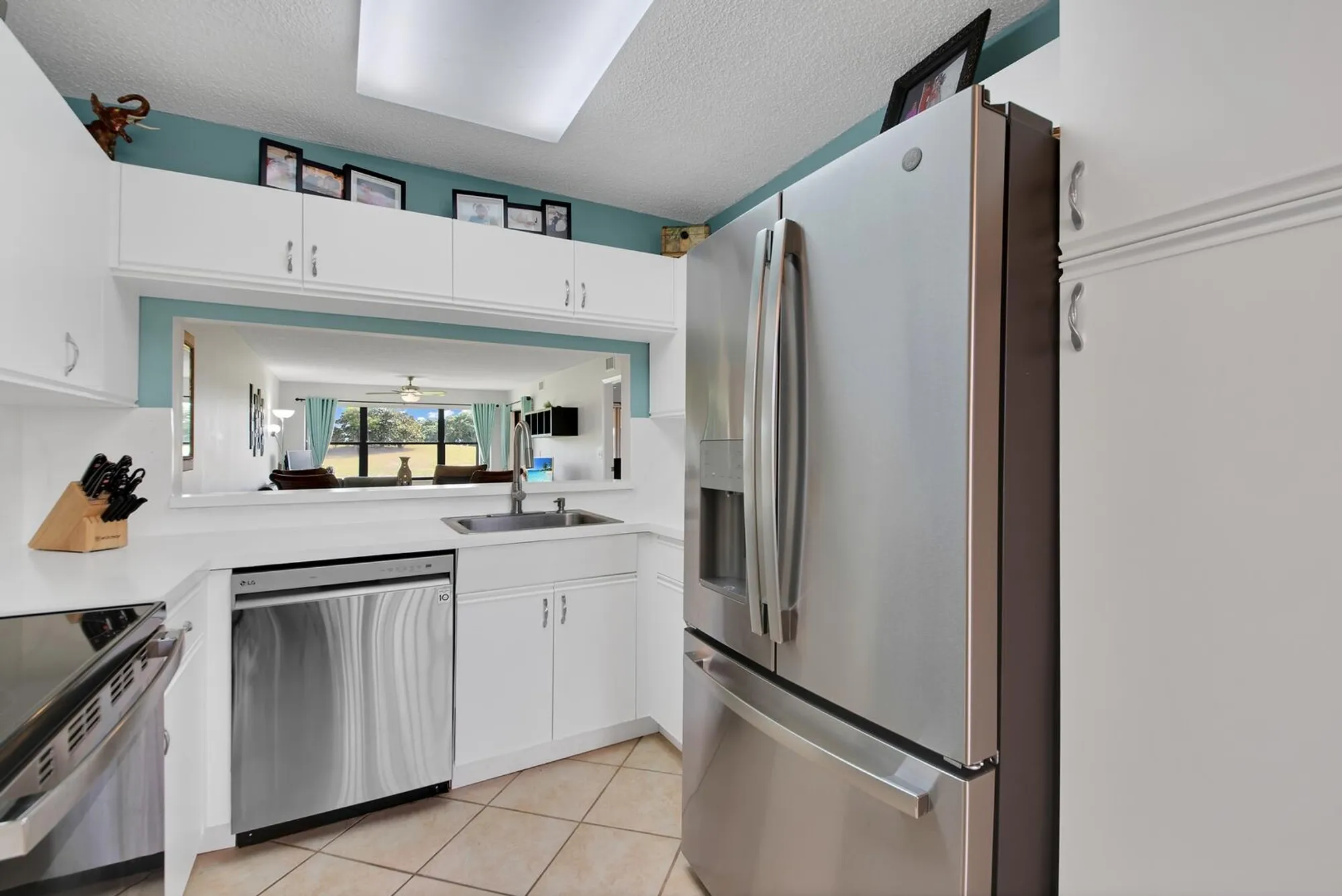 Property Slideshow image 13 of 28 | 4708 lucerne lakes blvd 104, Lake Worth, FL, 33467