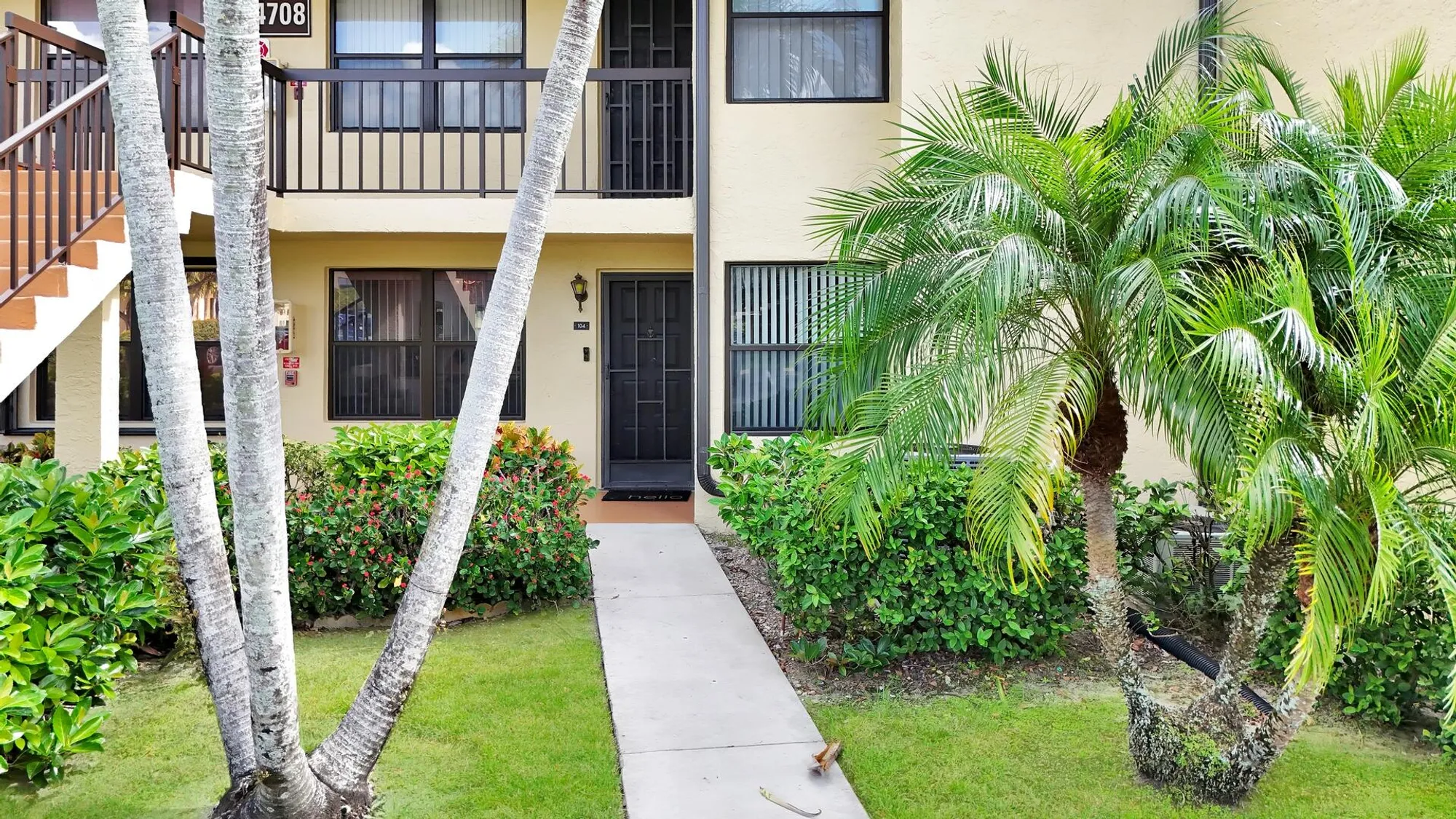 Property Slideshow image 2 of 28 | 4708 lucerne lakes blvd 104, Lake Worth, FL, 33467