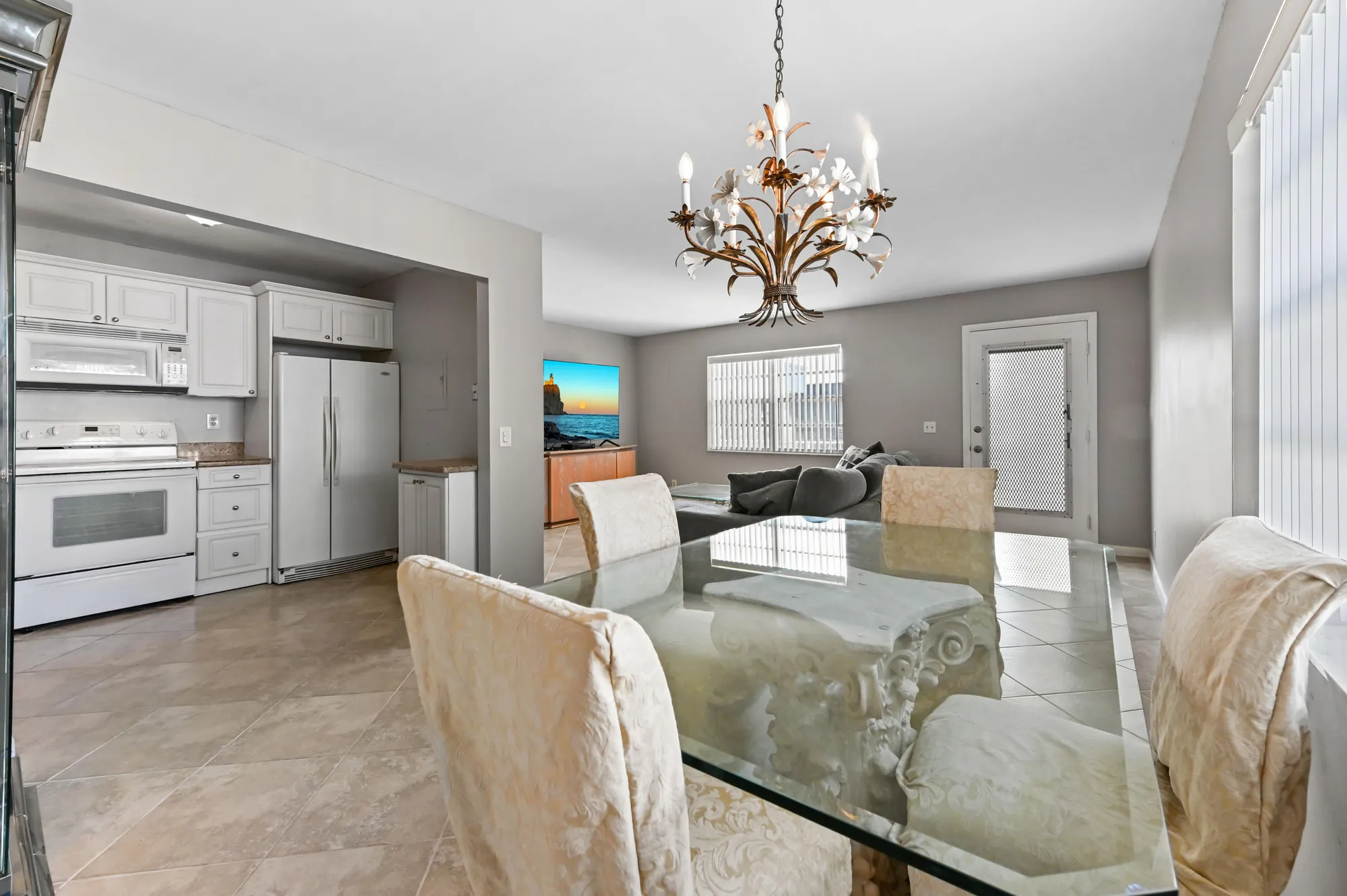 Property Slideshow image 13 of 36 | 616 burgundy m, Delray Beach, FL, 33484