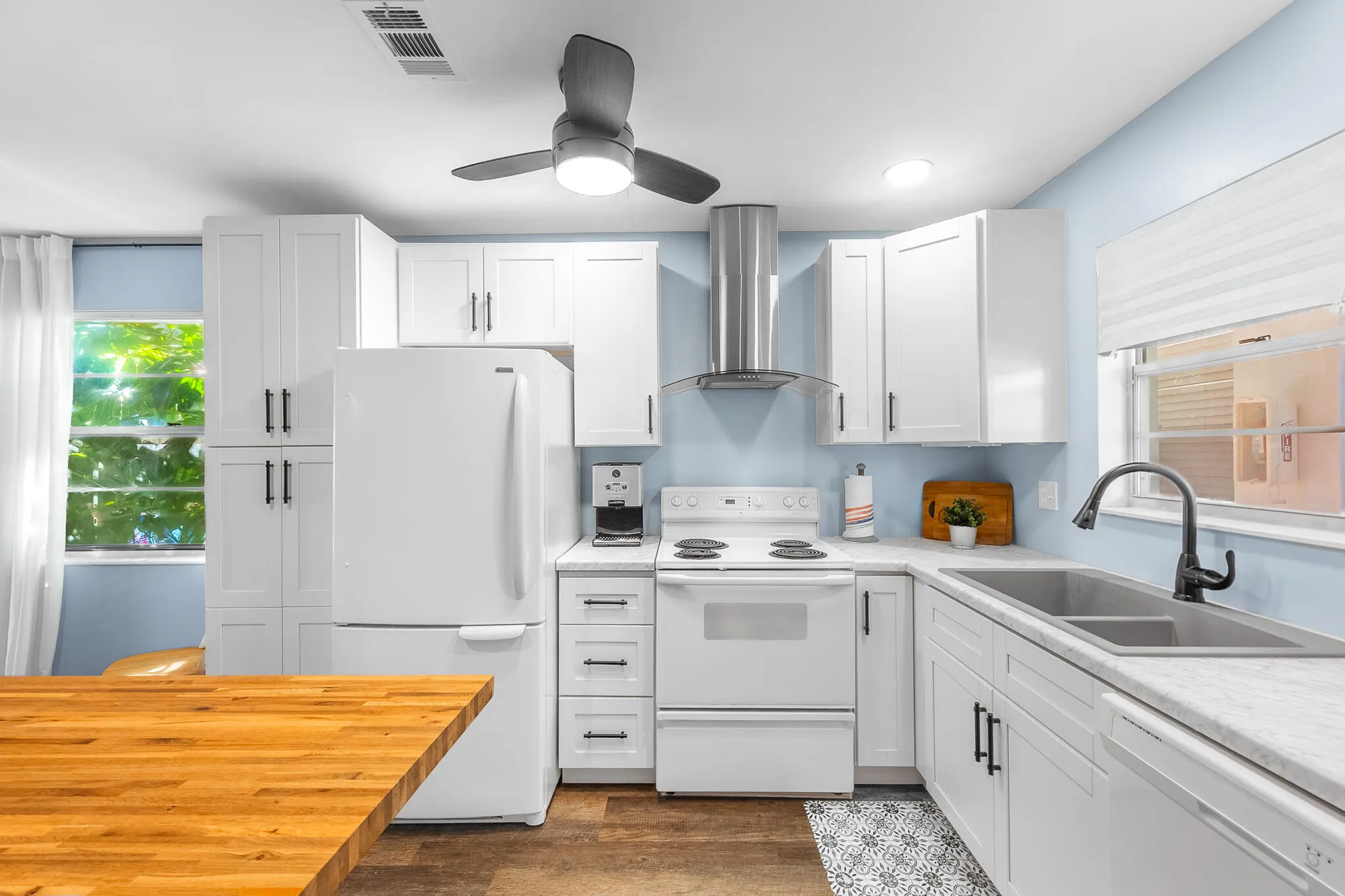 Property Slideshow image 6 of 19 | 2600 se ocean blvd ee14, Stuart, FL, 34996