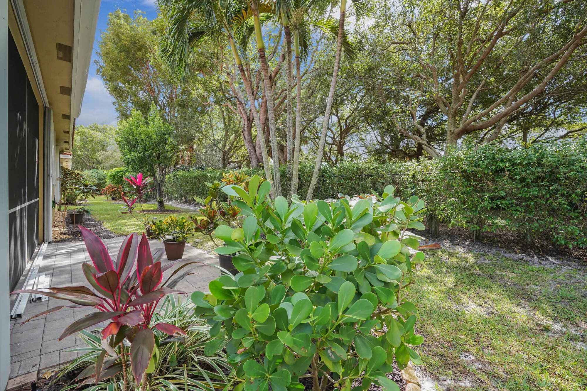 Property Slideshow image 36 of 48 | 6554 jog palm dr, Boynton Beach, FL, 33437