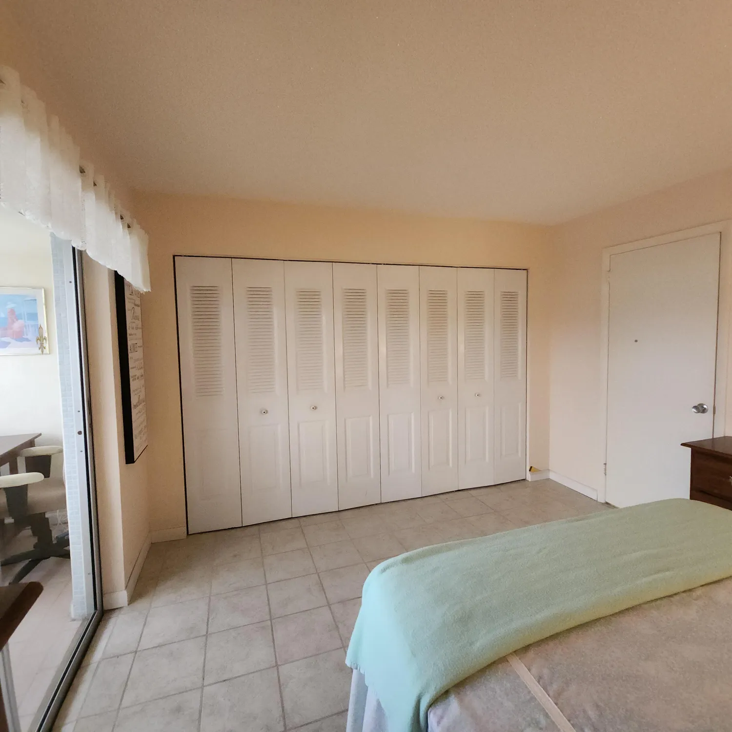 Property Slideshow image 16 of 41 | 164 sheffield g, West Palm Beach, FL, 33417