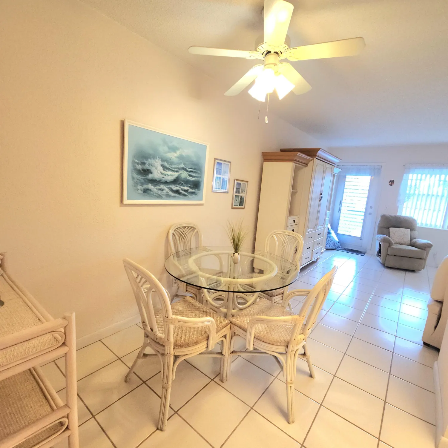 Property Slideshow image 4 of 41 | 164 sheffield g, West Palm Beach, FL, 33417