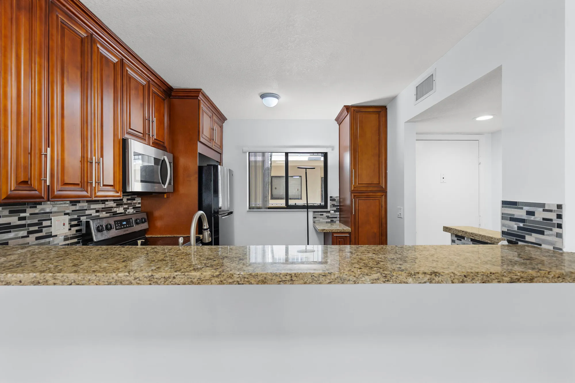 Property Slideshow image 5 of 47 | 5280 las verdes cir apt 216, Delray Beach, FL, 33484