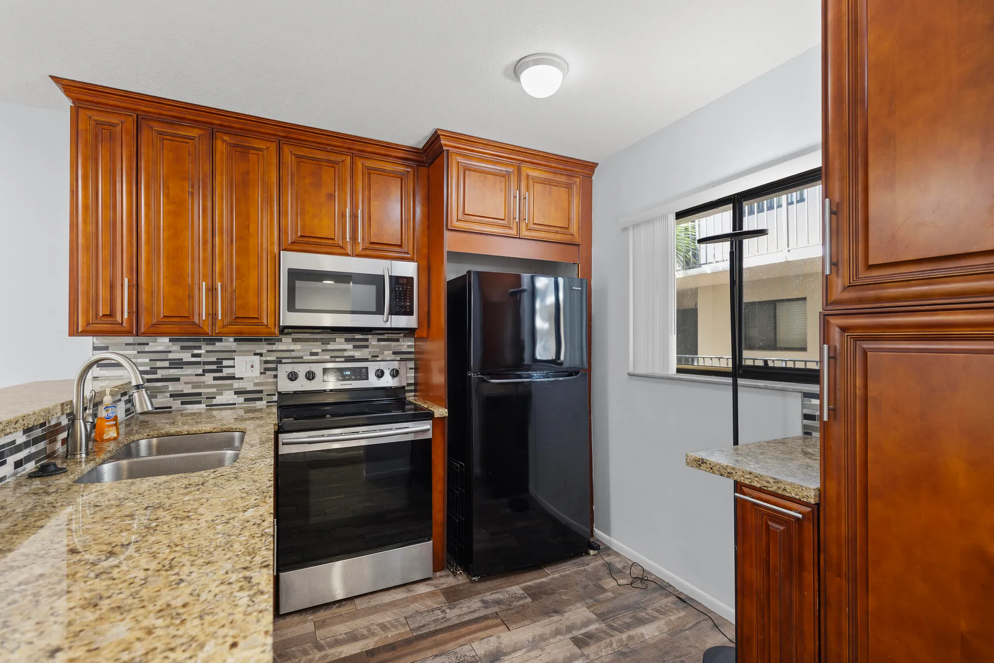Property Slideshow image 4 of 47 | 5280 las verdes cir apt 216, Delray Beach, FL, 33484