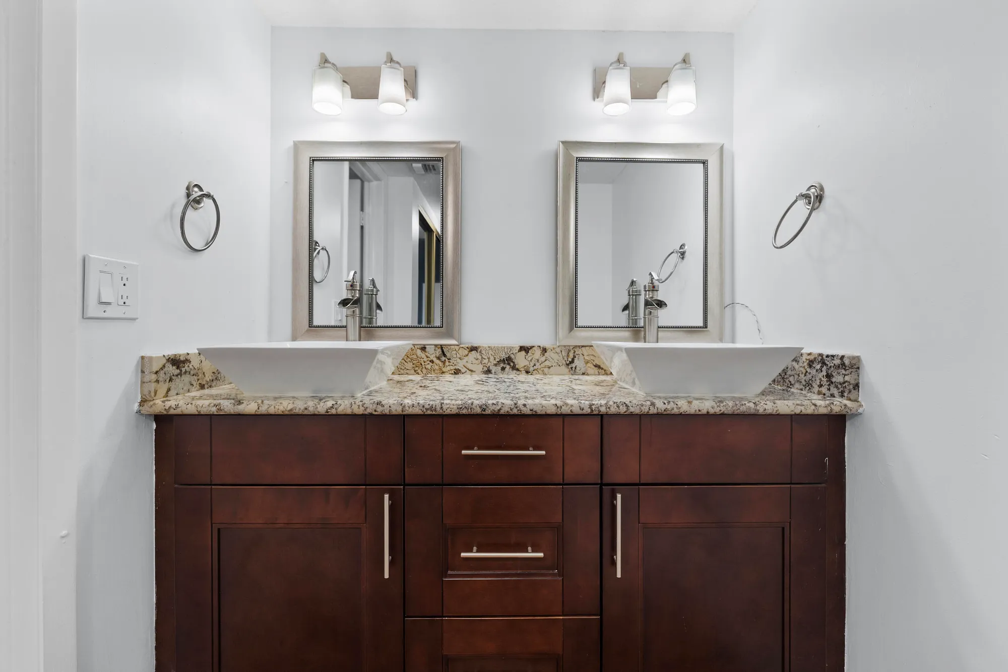Property Slideshow image 24 of 47 | 5280 las verdes cir apt 216, Delray Beach, FL, 33484