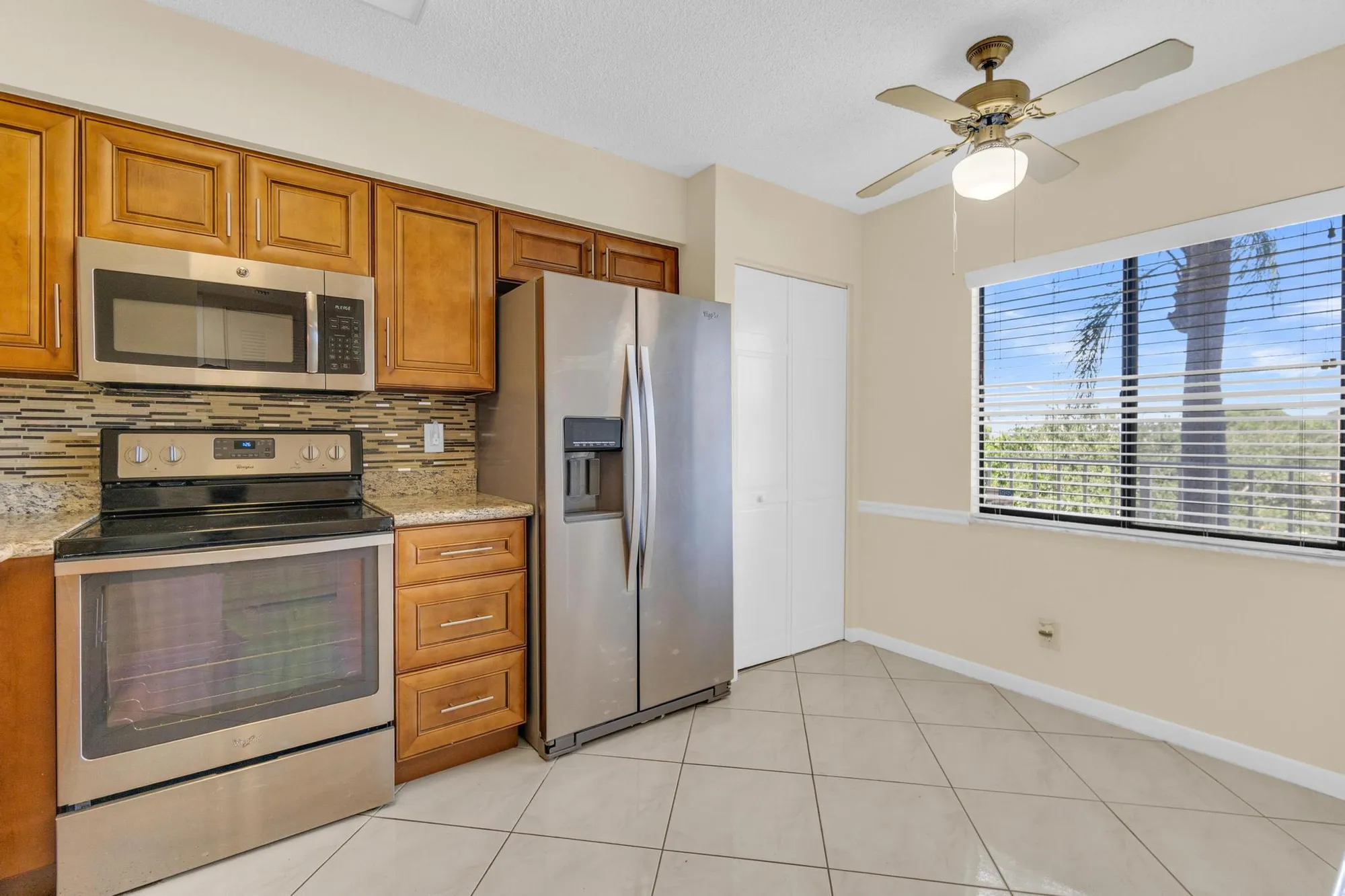 Property Slideshow image 4 of 79 | 7290 kinghurst dr apt 406, Delray Beach, FL, 33446