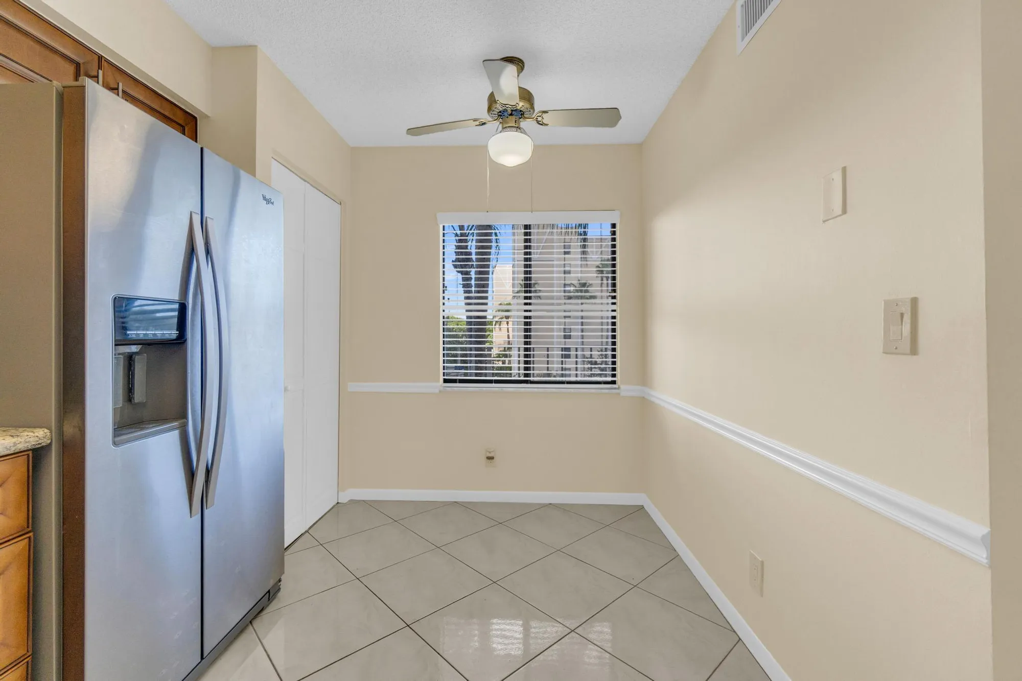 Property Slideshow image 6 of 79 | 7290 kinghurst dr apt 406, Delray Beach, FL, 33446
