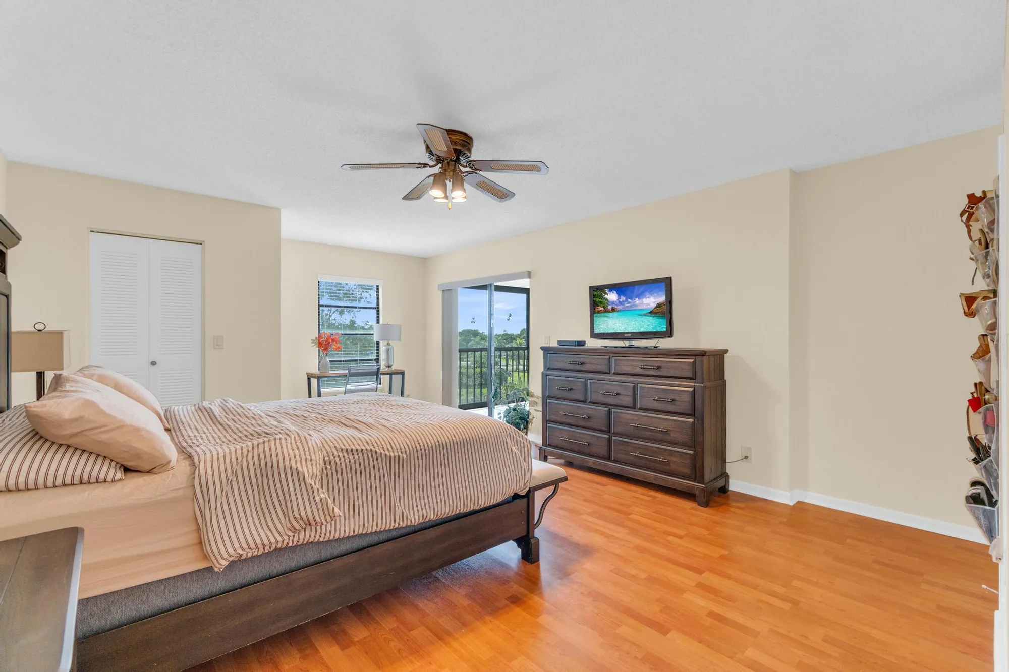 Property Slideshow image 19 of 79 | 7290 kinghurst dr apt 406, Delray Beach, FL, 33446