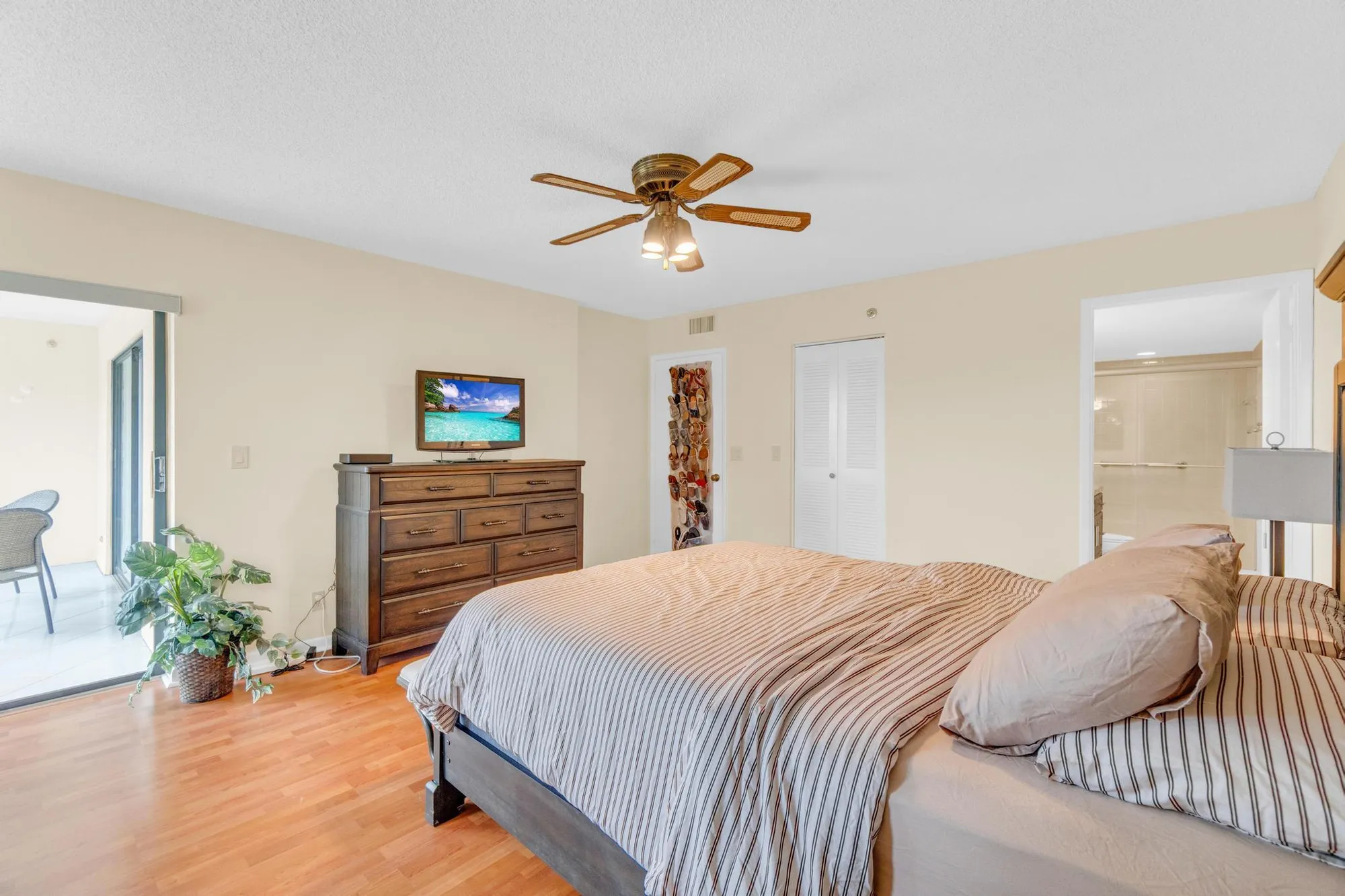 Property Slideshow image 21 of 79 | 7290 kinghurst dr apt 406, Delray Beach, FL, 33446