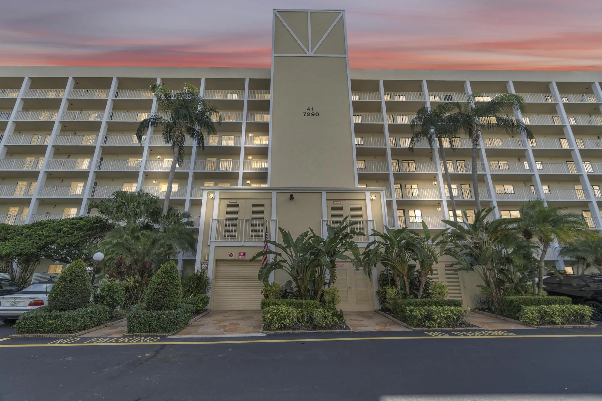 Property Slideshow image 46 of 79 | 7290 kinghurst dr apt 406, Delray Beach, FL, 33446