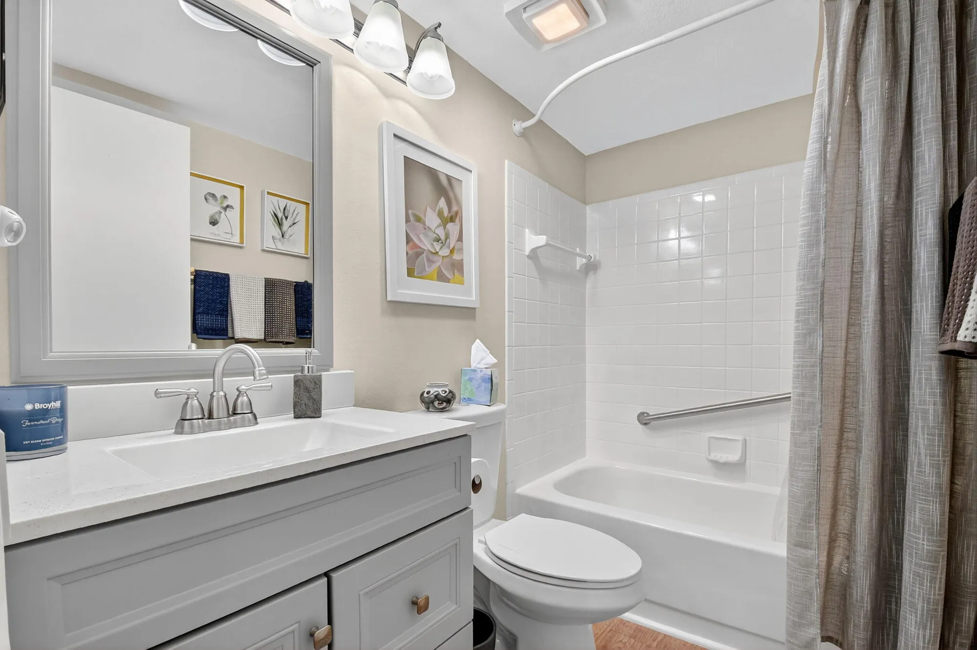 Property Slideshow image 11 of 15 | 7642 tahiti ln 101, Lake Worth, FL, 33467