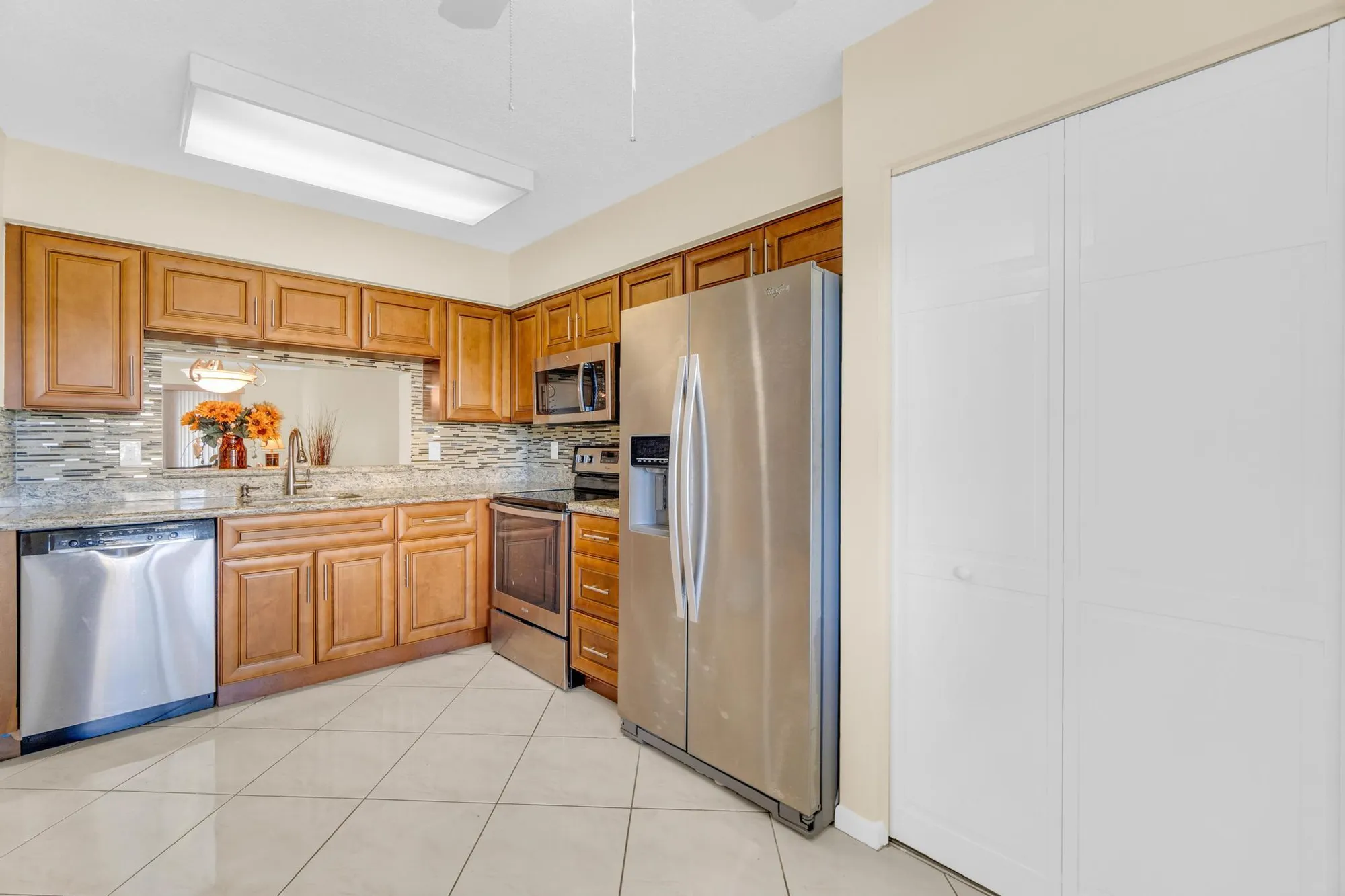 Property Slideshow image 5 of 79 | 7290 kinghurst dr apt 406, Delray Beach, FL, 33446