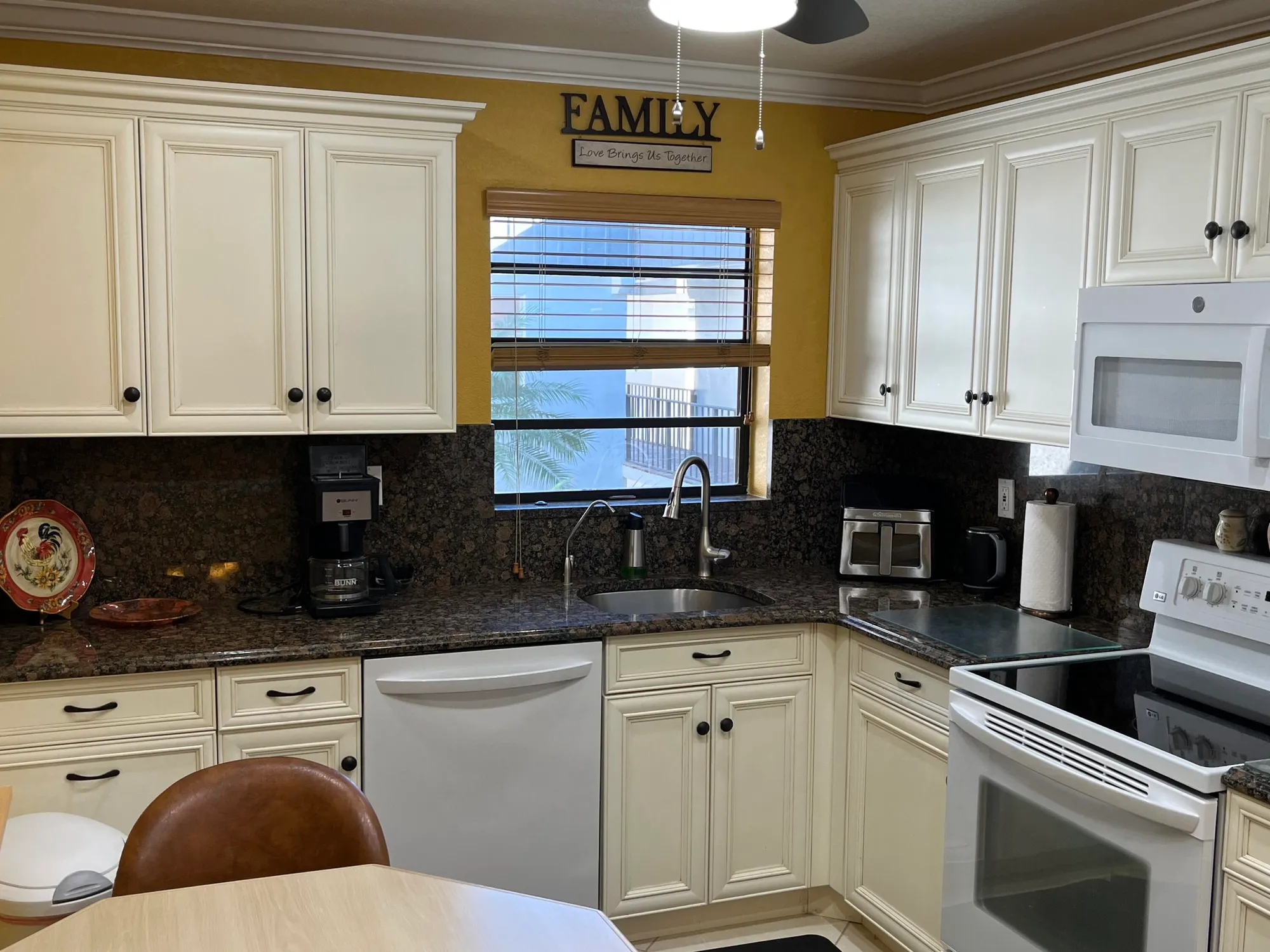 Property Slideshow image 11 of 45 | 464 piedmont j, Delray Beach, FL, 33484