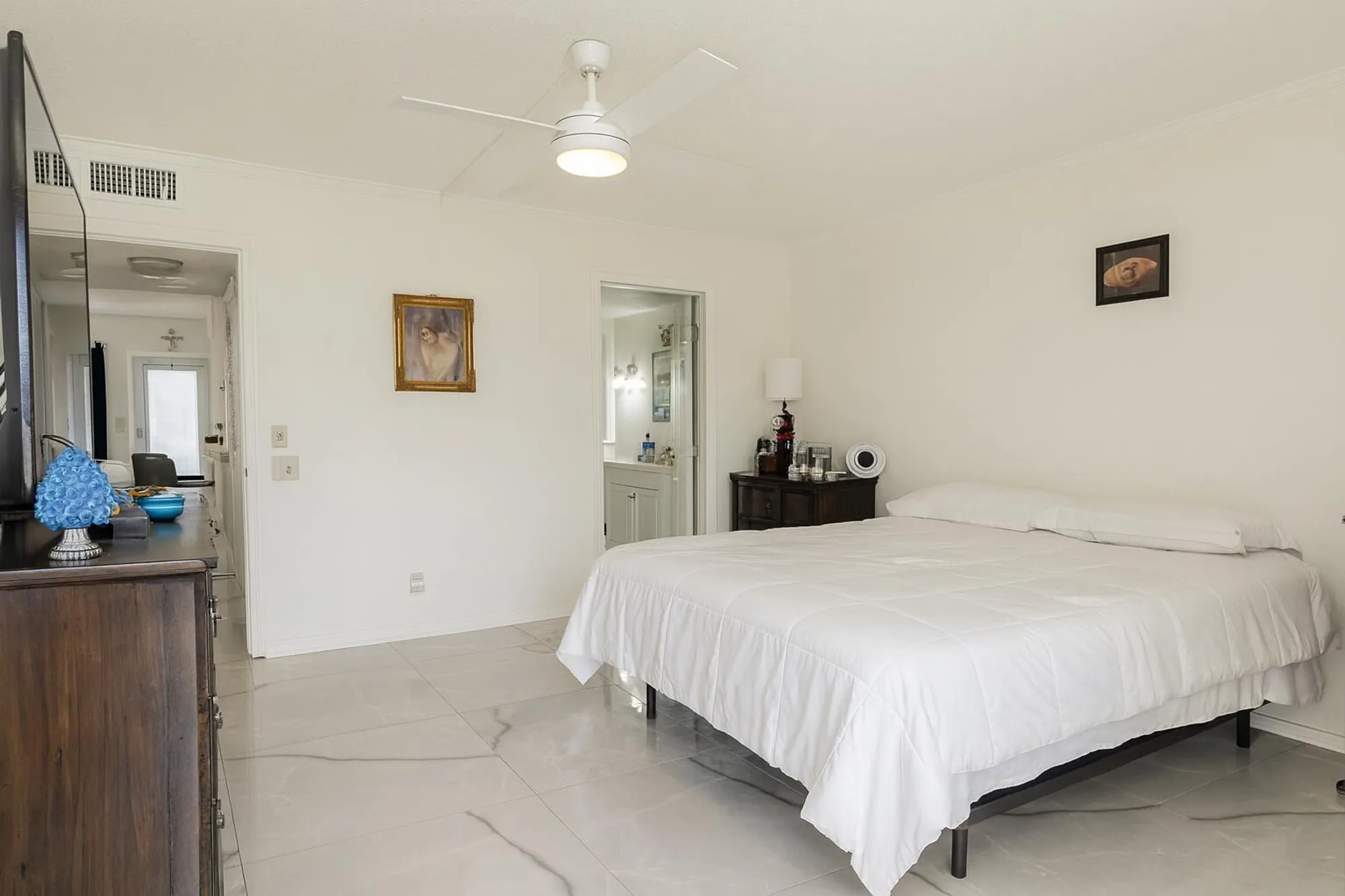 Property Slideshow image 10 of 26 | 202 wellington m, West Palm Beach, FL, 33417