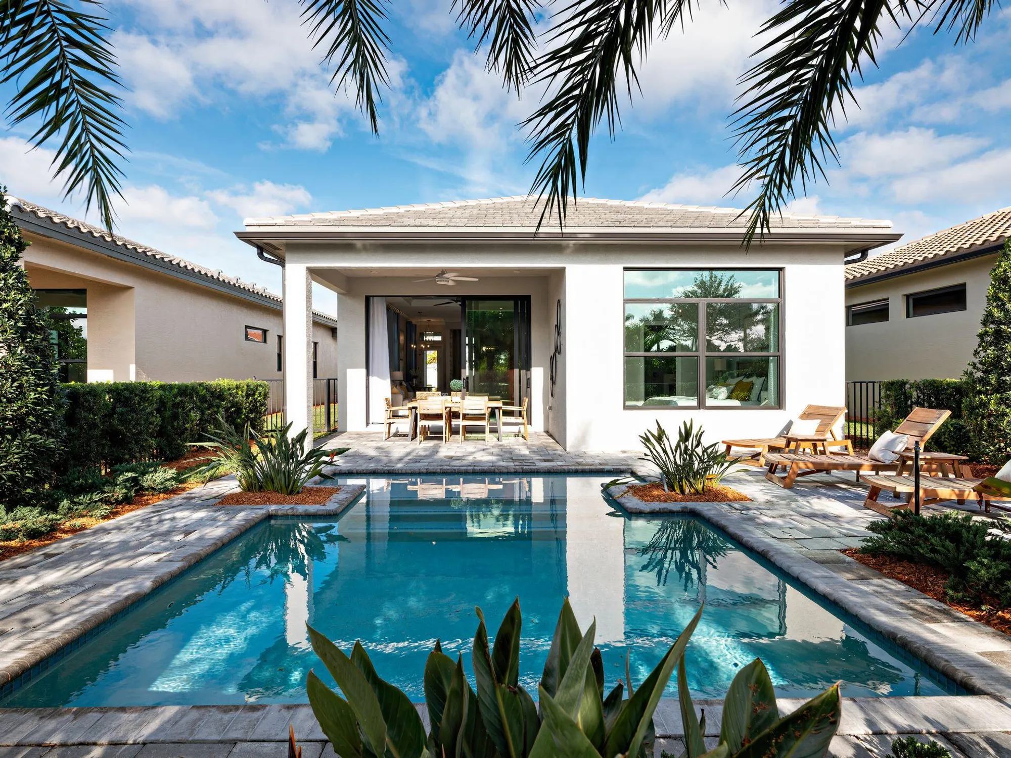 Property Slideshow image 16 of 23 | 4980 saint armands way, Westlake, FL, 33470