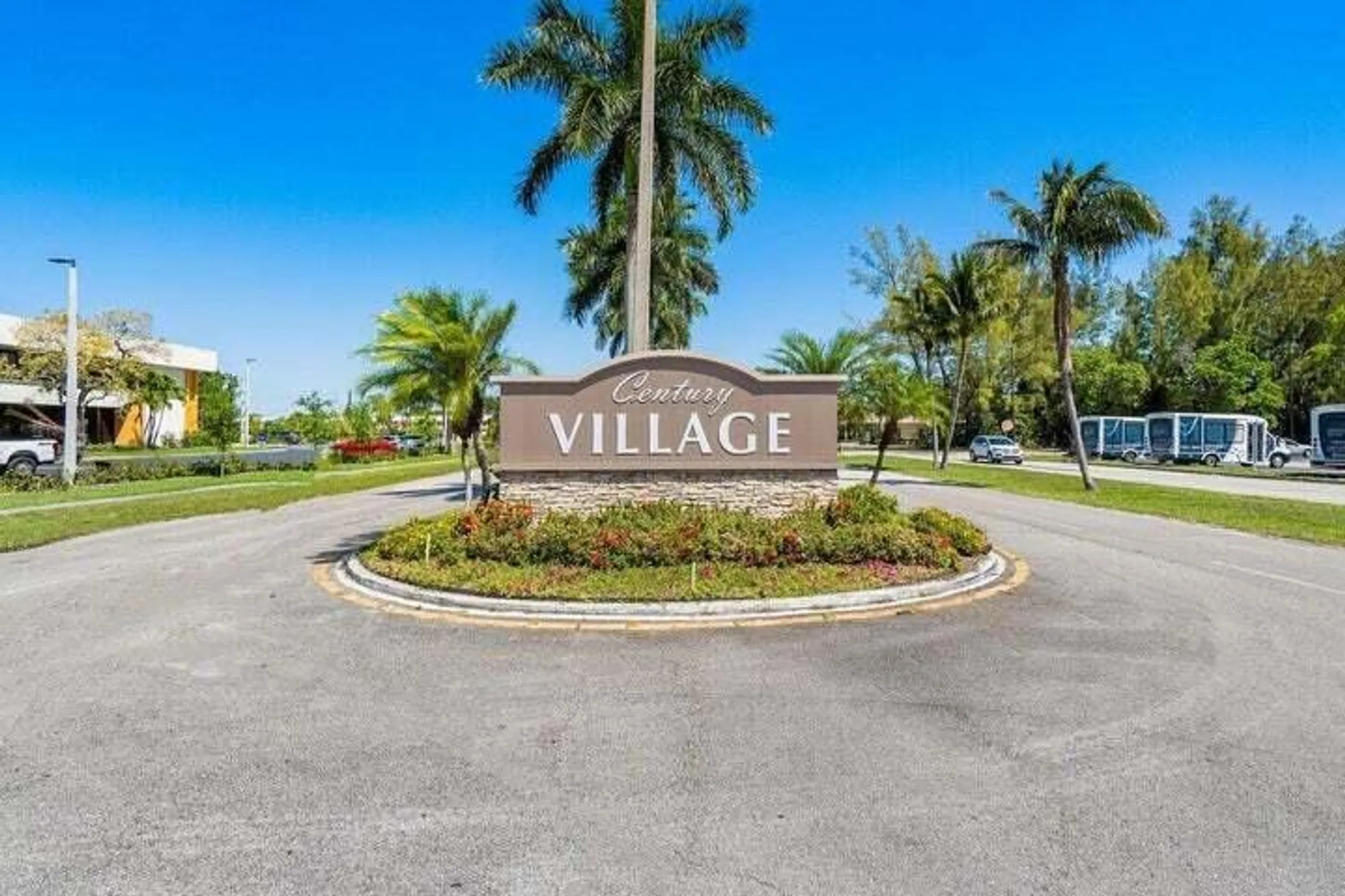 Property Slideshow image 15 of 26 | 202 wellington m, West Palm Beach, FL, 33417