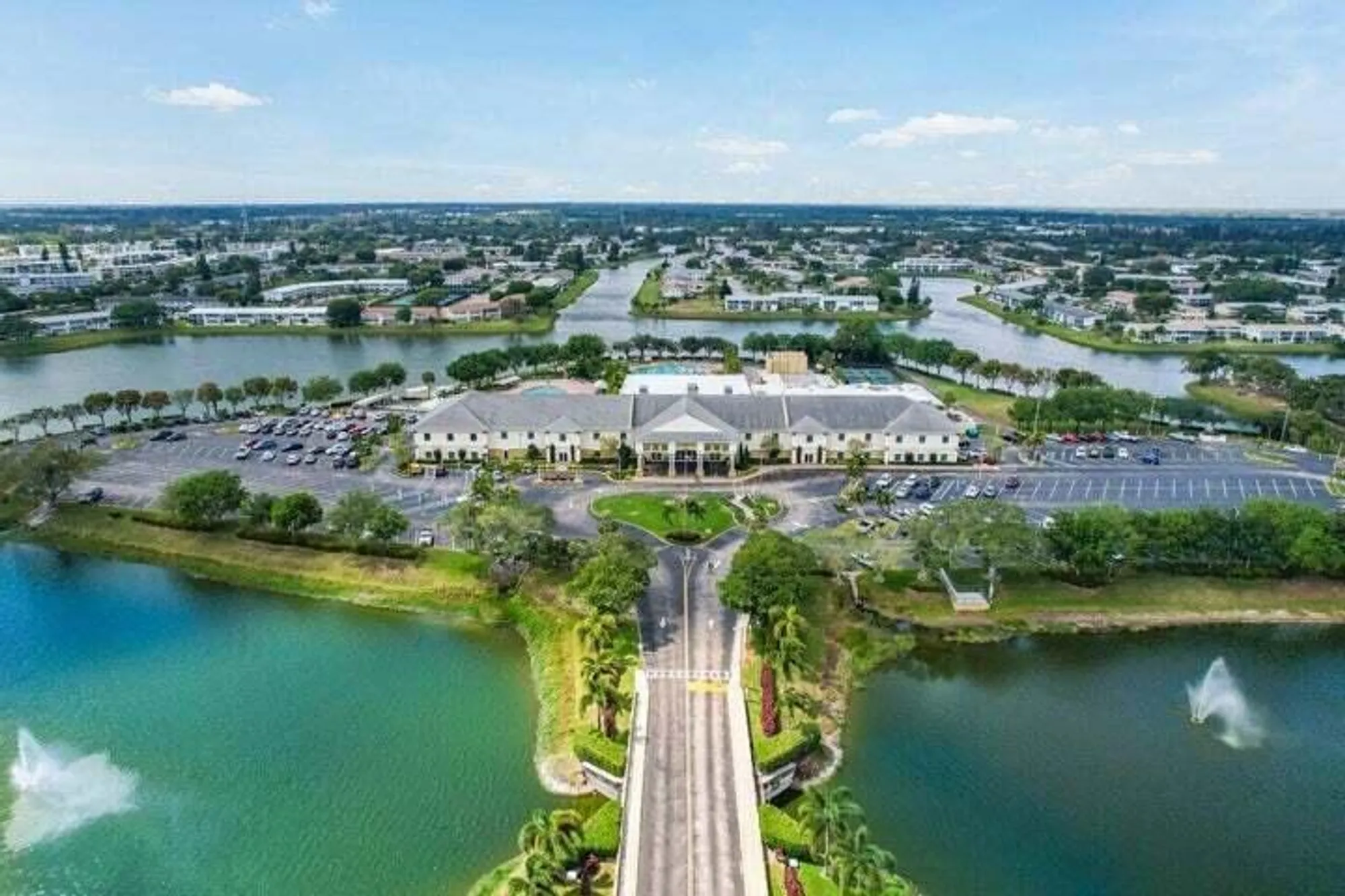 Property Slideshow image 17 of 26 | 202 wellington m, West Palm Beach, FL, 33417