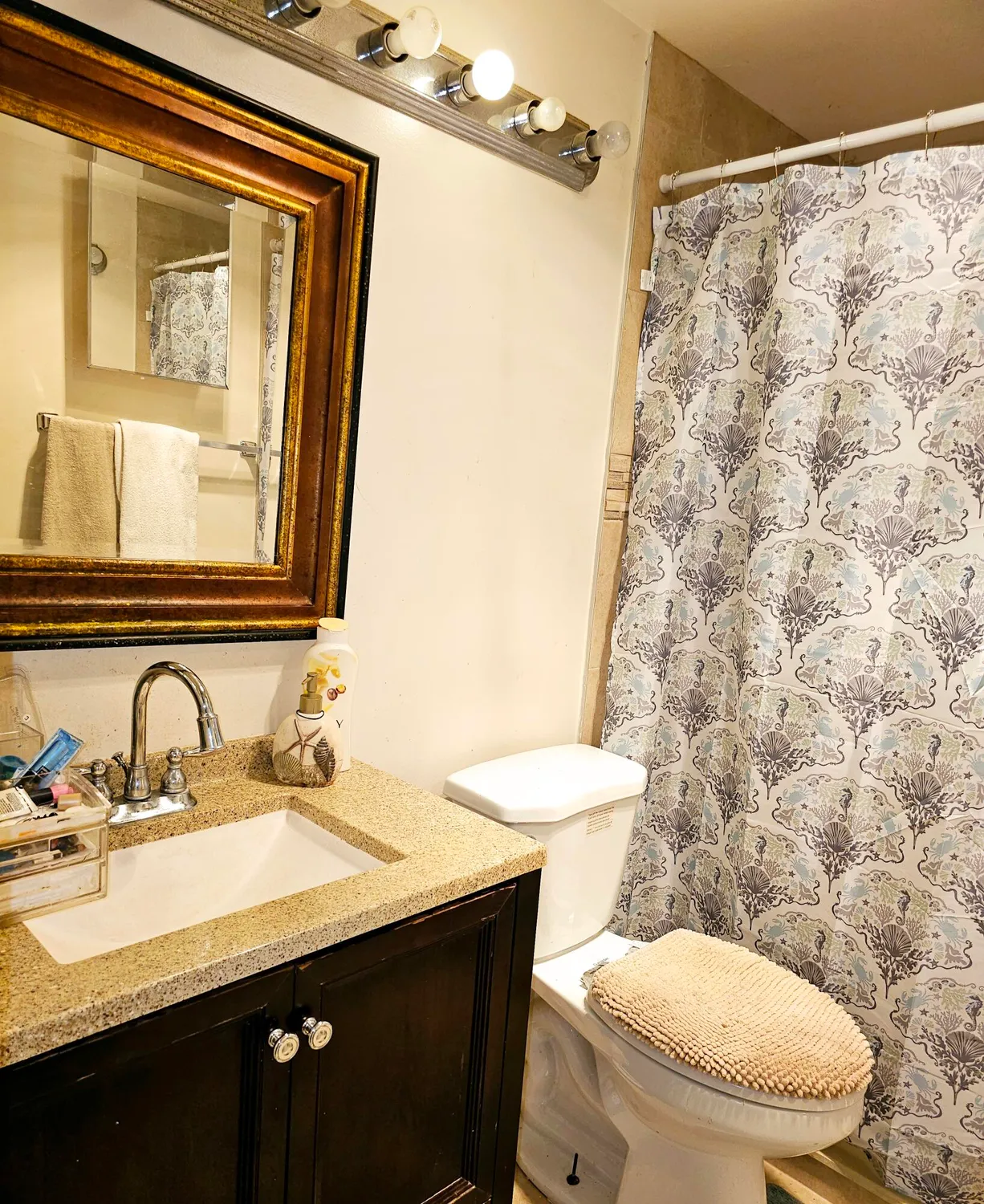 Property Slideshow image 7 of 13 | 102 easthampton e unit e, West Palm Beach, FL, 33417