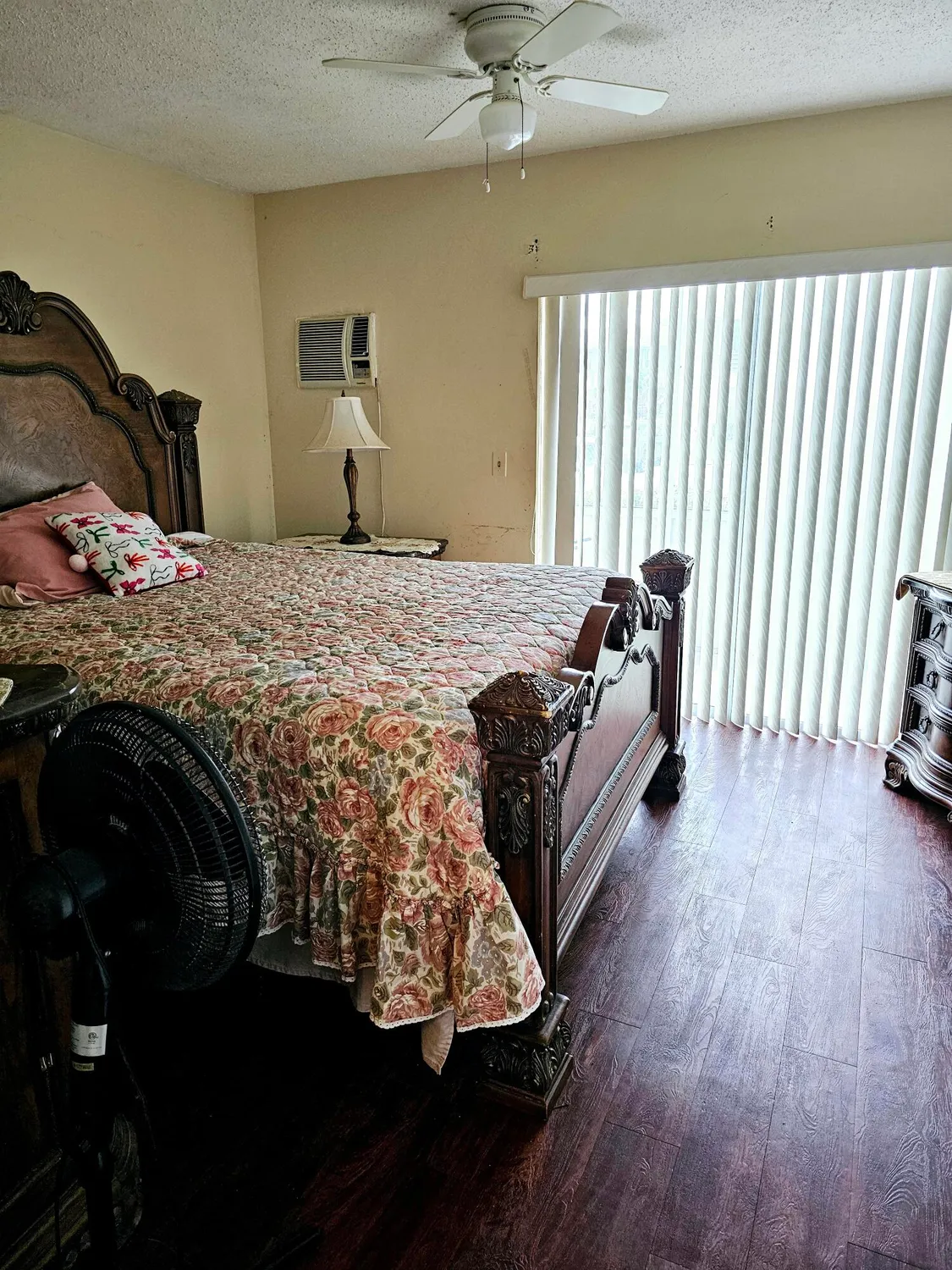 Property Slideshow image 9 of 13 | 102 easthampton e unit e, West Palm Beach, FL, 33417