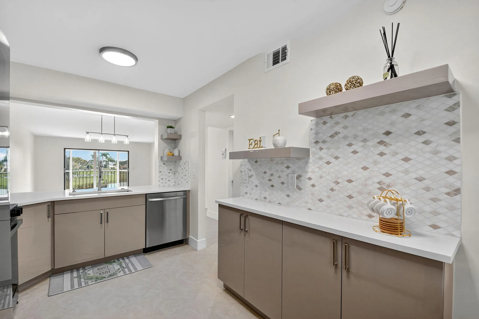 Property Slideshow image 6 of 49 | 7270 ashford pl 208, Delray Beach, FL, 33446