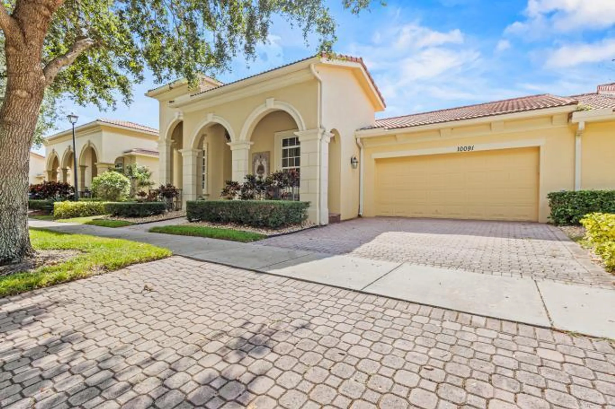 Property Slideshow image 38 of 68 | 10091 sw ambrose way, Port Saint Lucie, FL, 34986