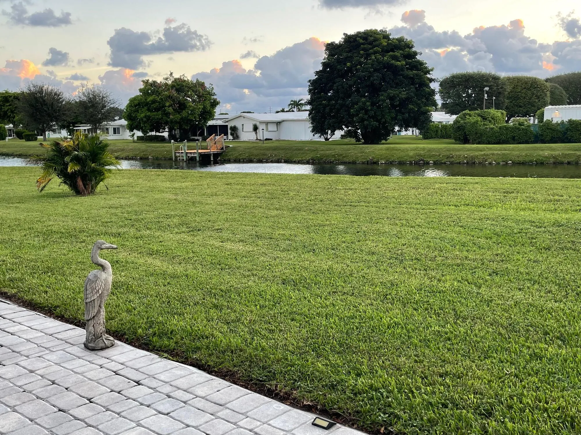 Property Slideshow image 2 of 44 | 100 leisure lake cir apt 109, Boynton Beach, FL, 33426