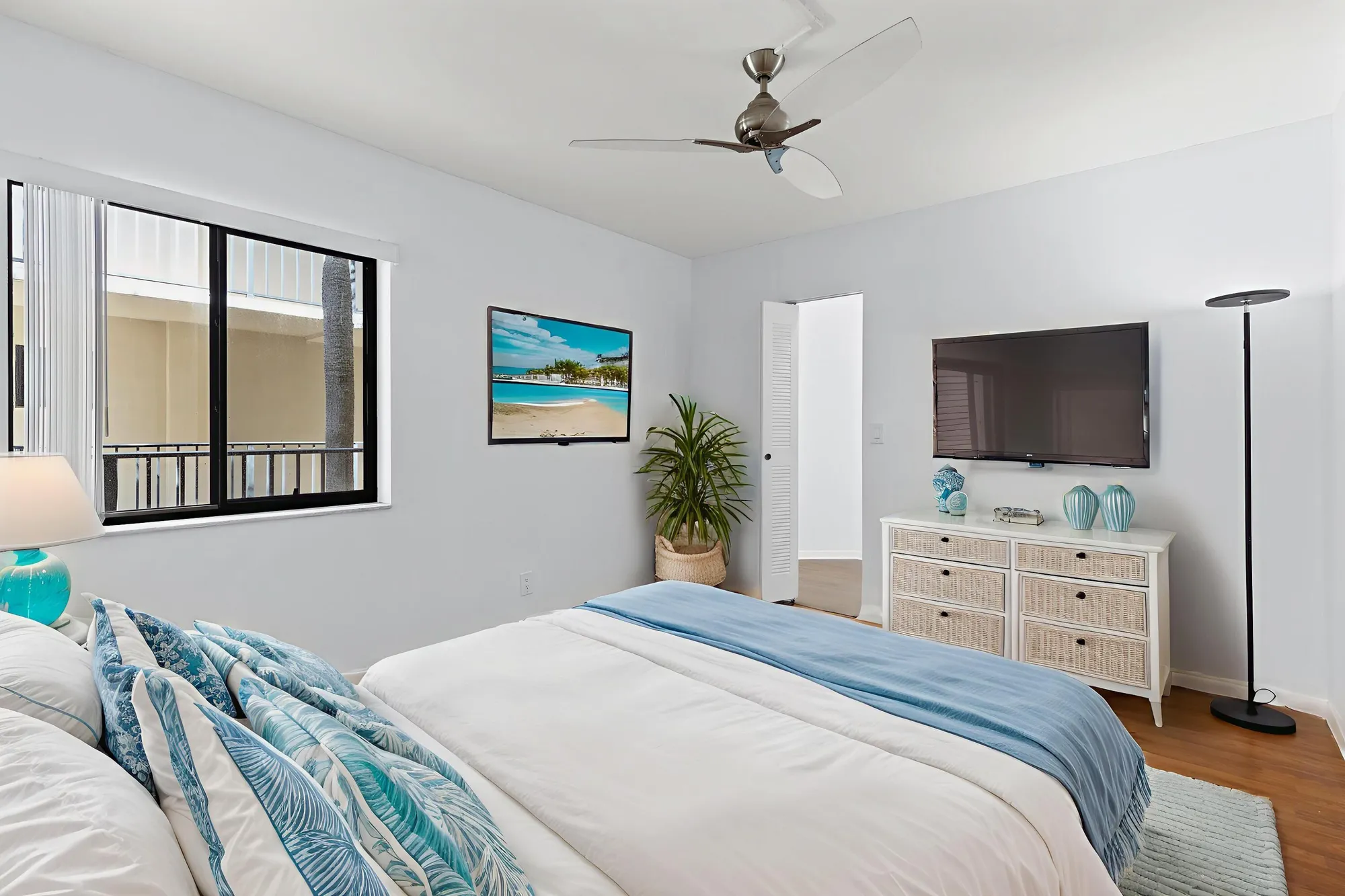 Property Slideshow image 29 of 47 | 5280 las verdes cir apt 216, Delray Beach, FL, 33484
