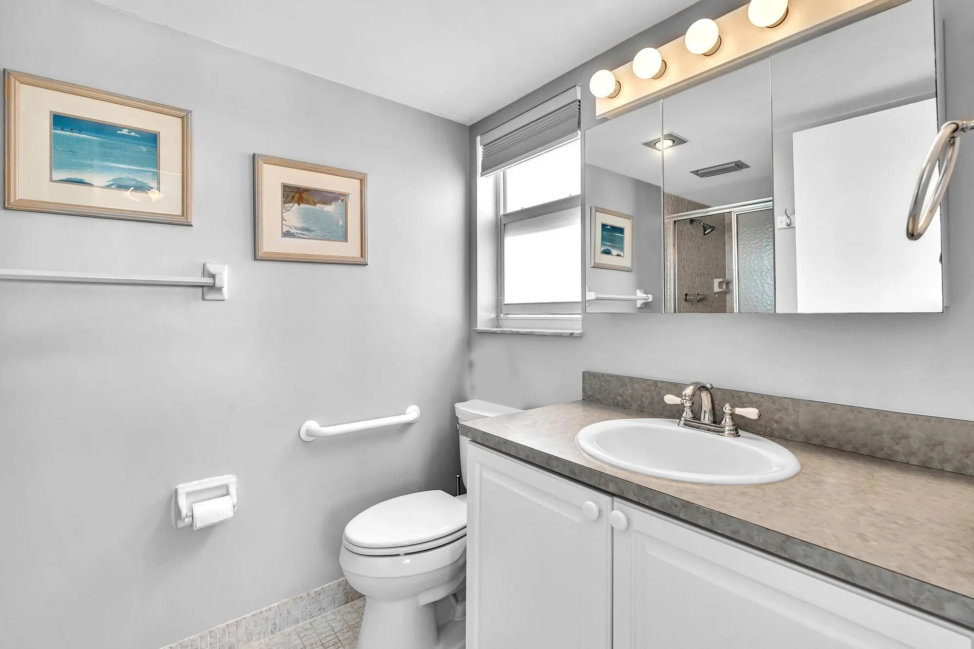 Property Slideshow image 25 of 73 | 3 colonial club dr 300, Boynton Beach, FL, 33435