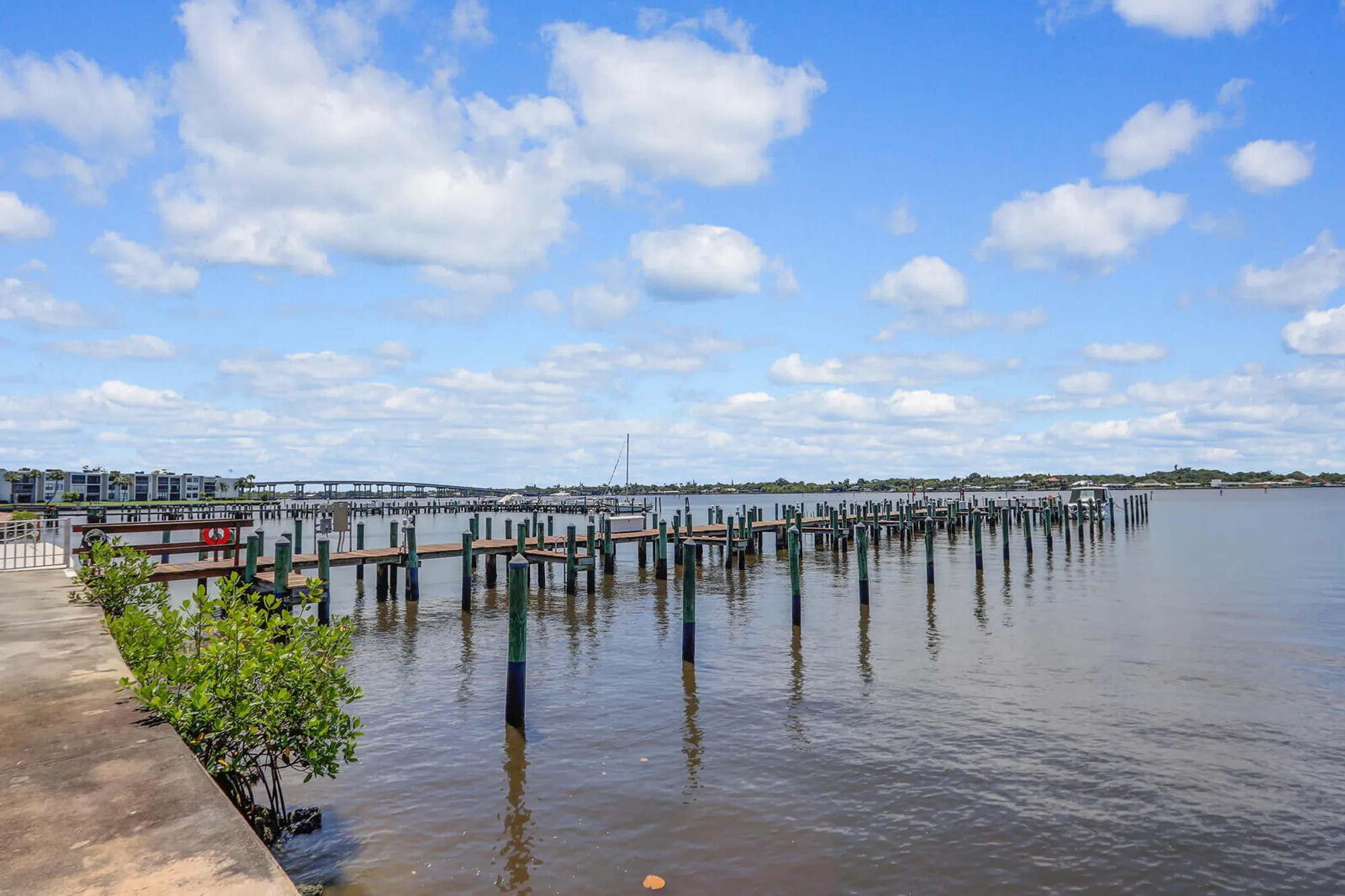 Property Slideshow image 3 of 32 | 1852 sw palm city rd 202, Stuart, FL, 34994
