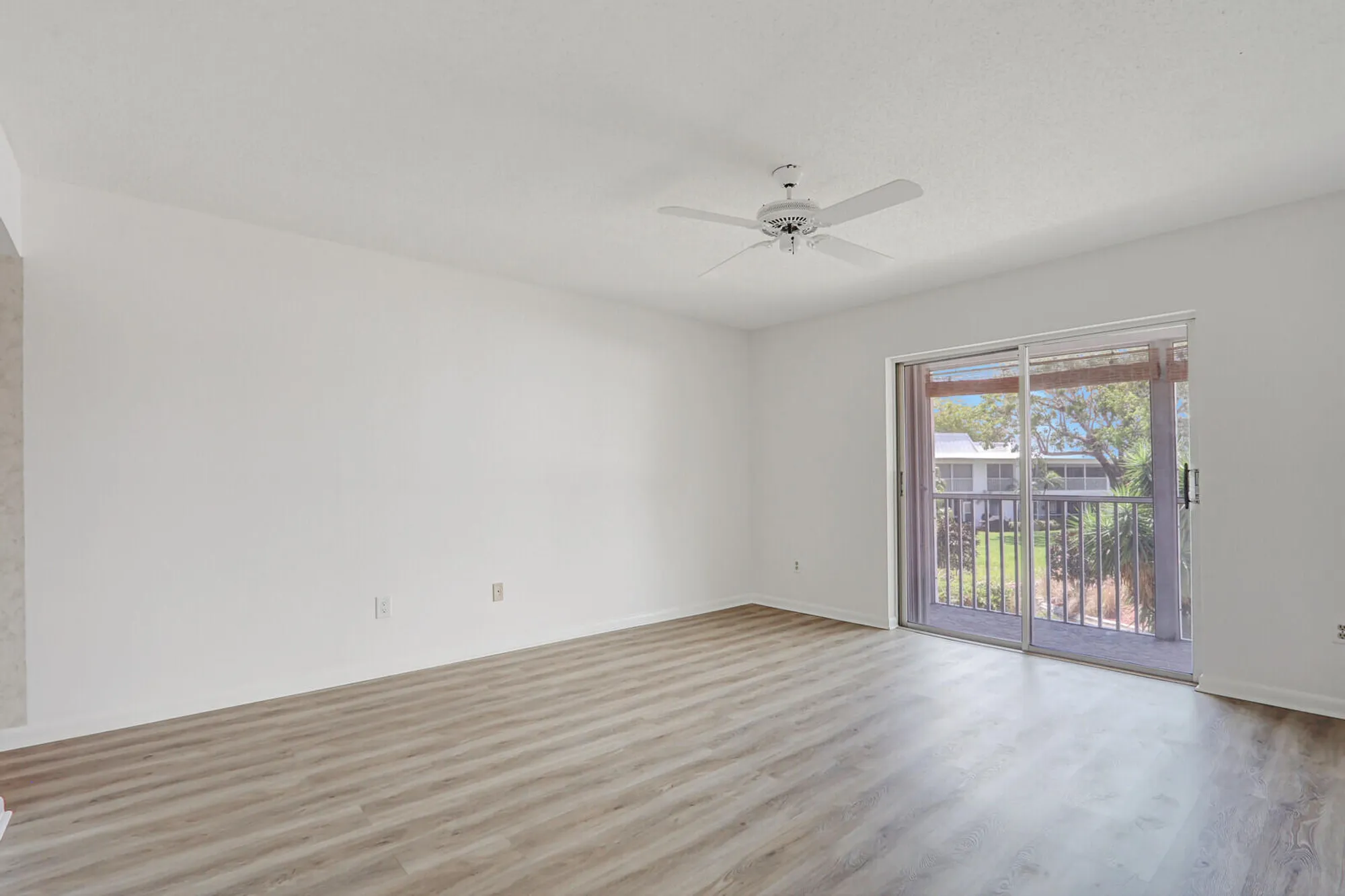 Property Slideshow image 19 of 32 | 1852 sw palm city rd 202, Stuart, FL, 34994