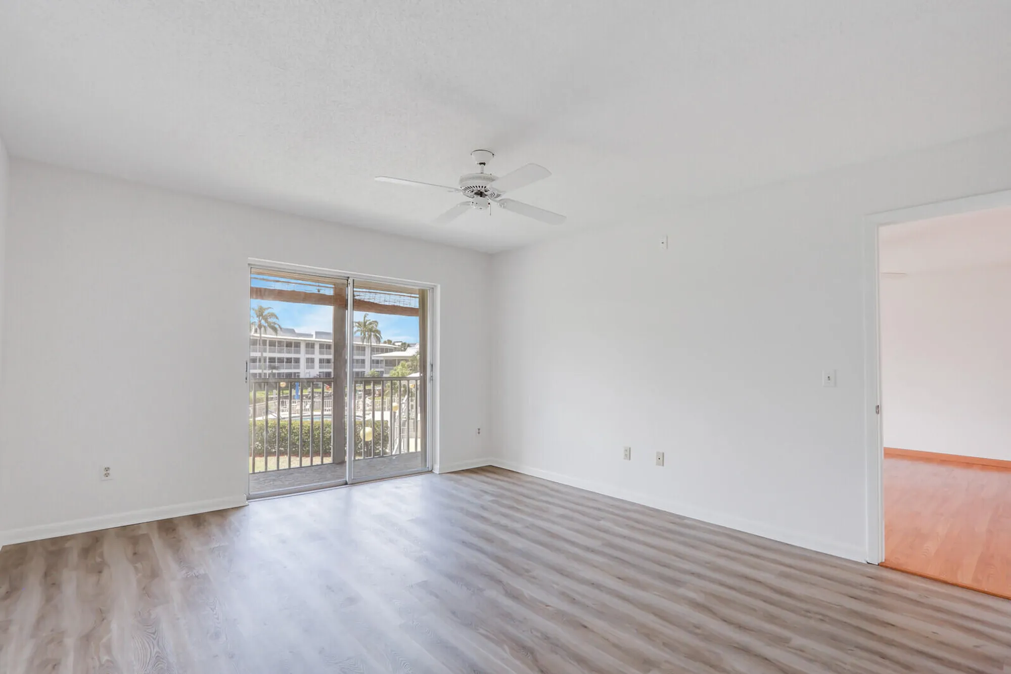 Property Slideshow image 20 of 32 | 1852 sw palm city rd 202, Stuart, FL, 34994