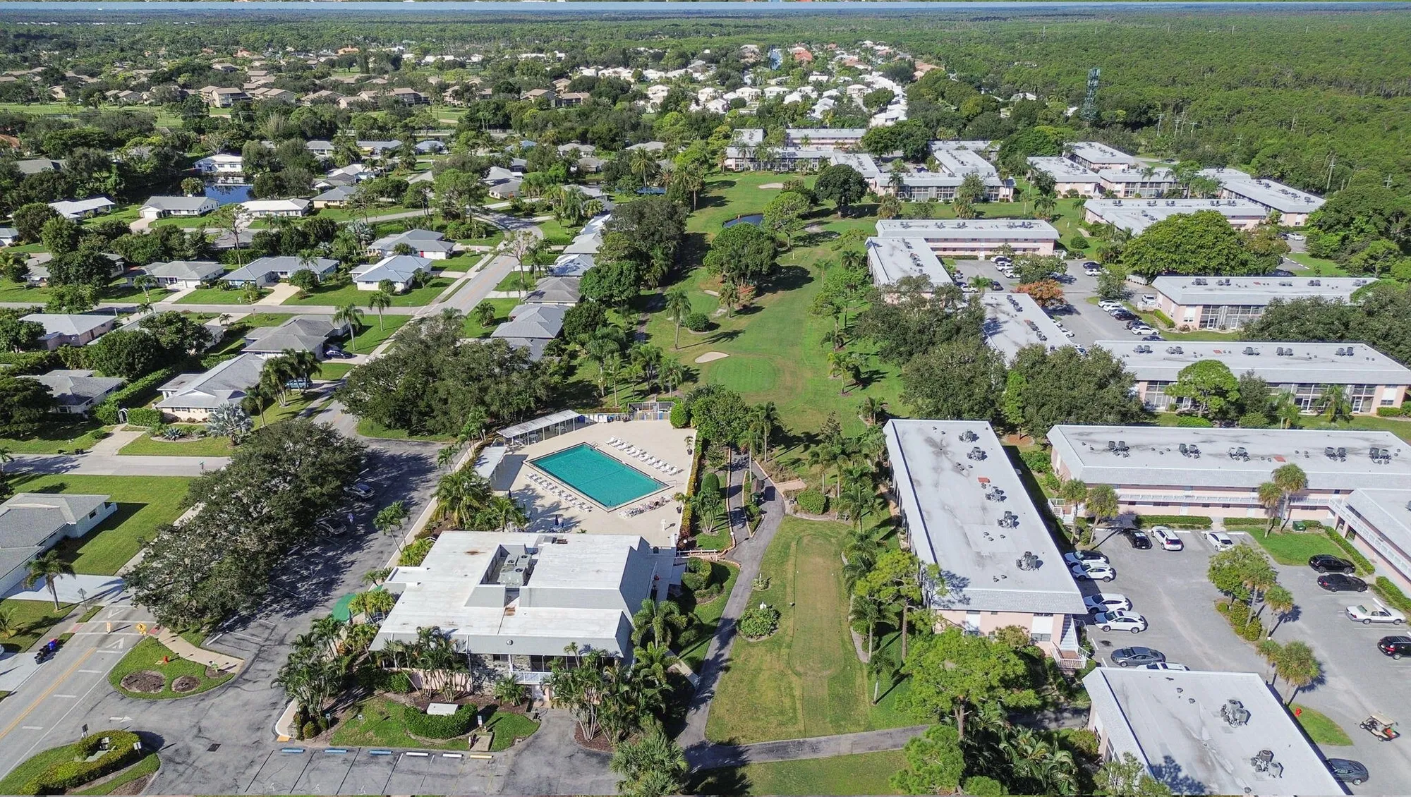 Property Slideshow image 13 of 23 | 18081 se country club dr # 17-170, Jupiter, FL, 33469