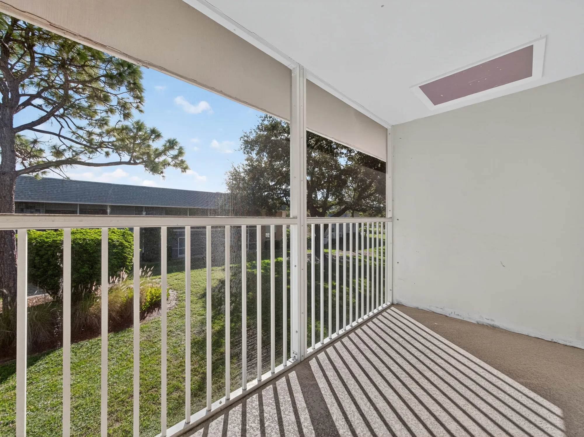 Property Slideshow image 8 of 23 | 18081 se country club dr # 17-170, Jupiter, FL, 33469