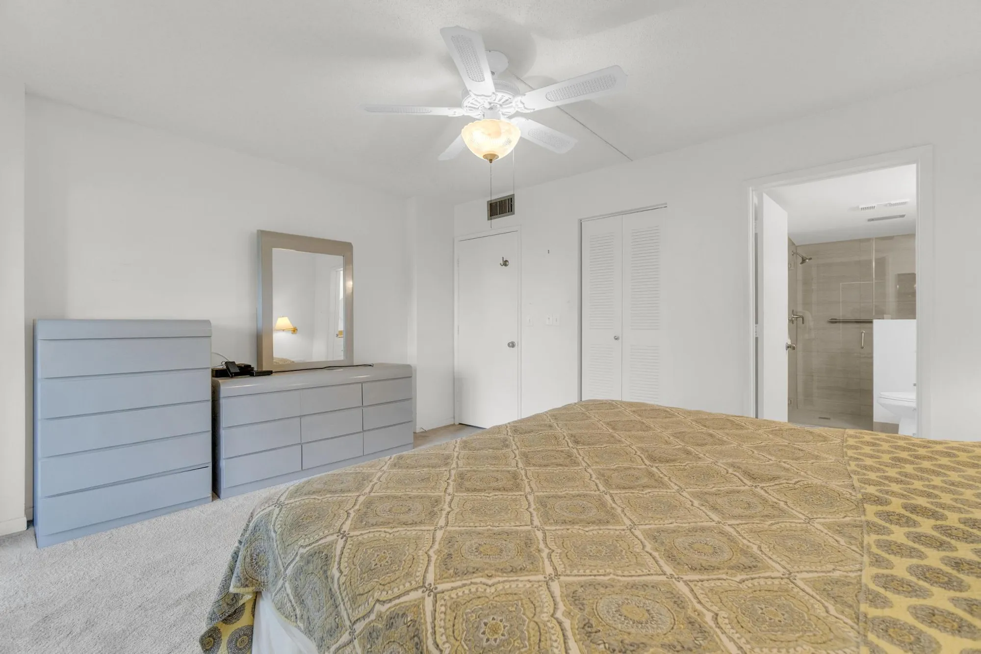 Property Slideshow image 19 of 74 | 7192 huntington ln apt 407, Delray Beach, FL, 33446