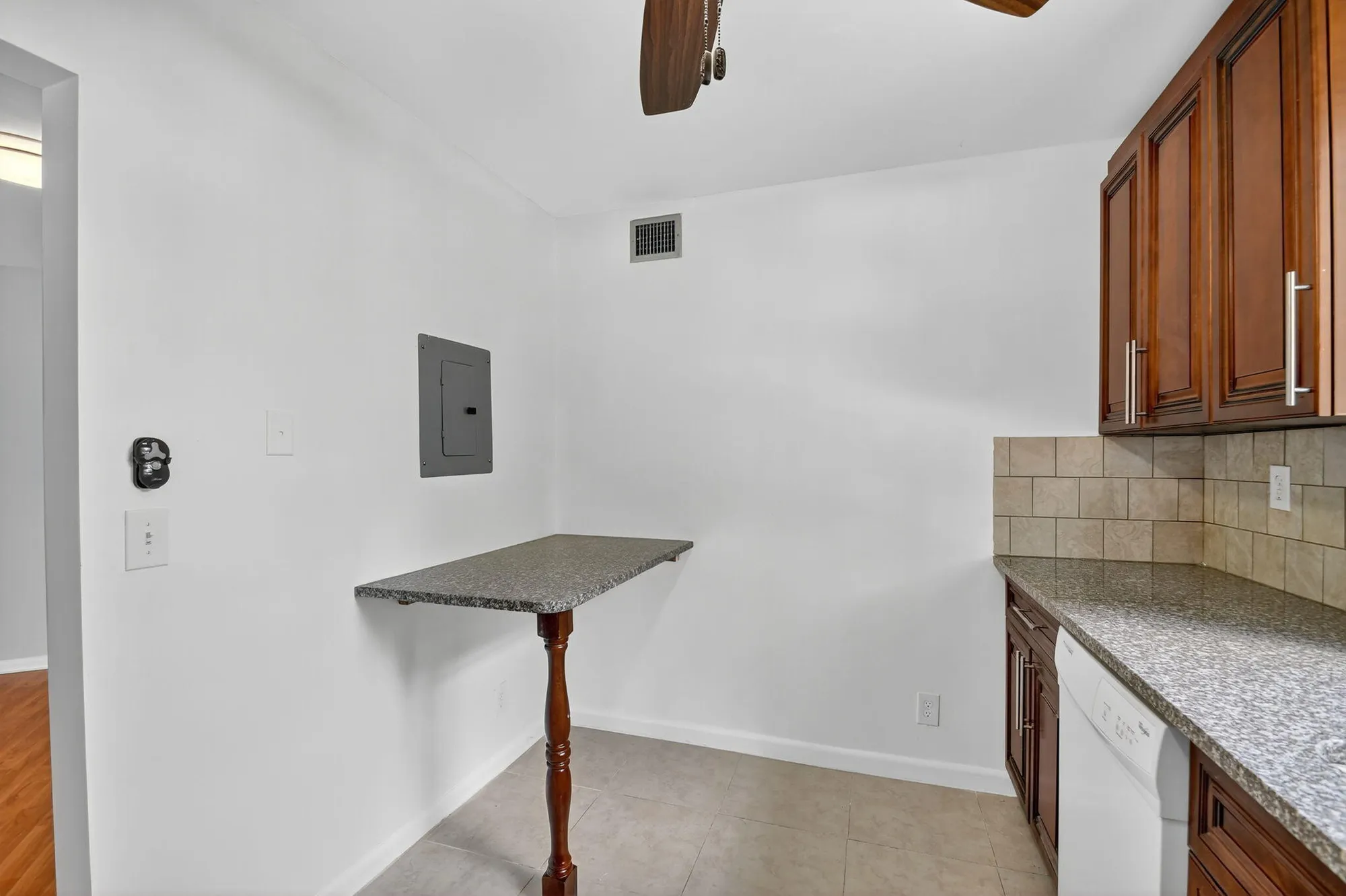 Property Slideshow image 13 of 54 | 5040 rose hill dr apt 206, Boynton Beach, FL, 33437