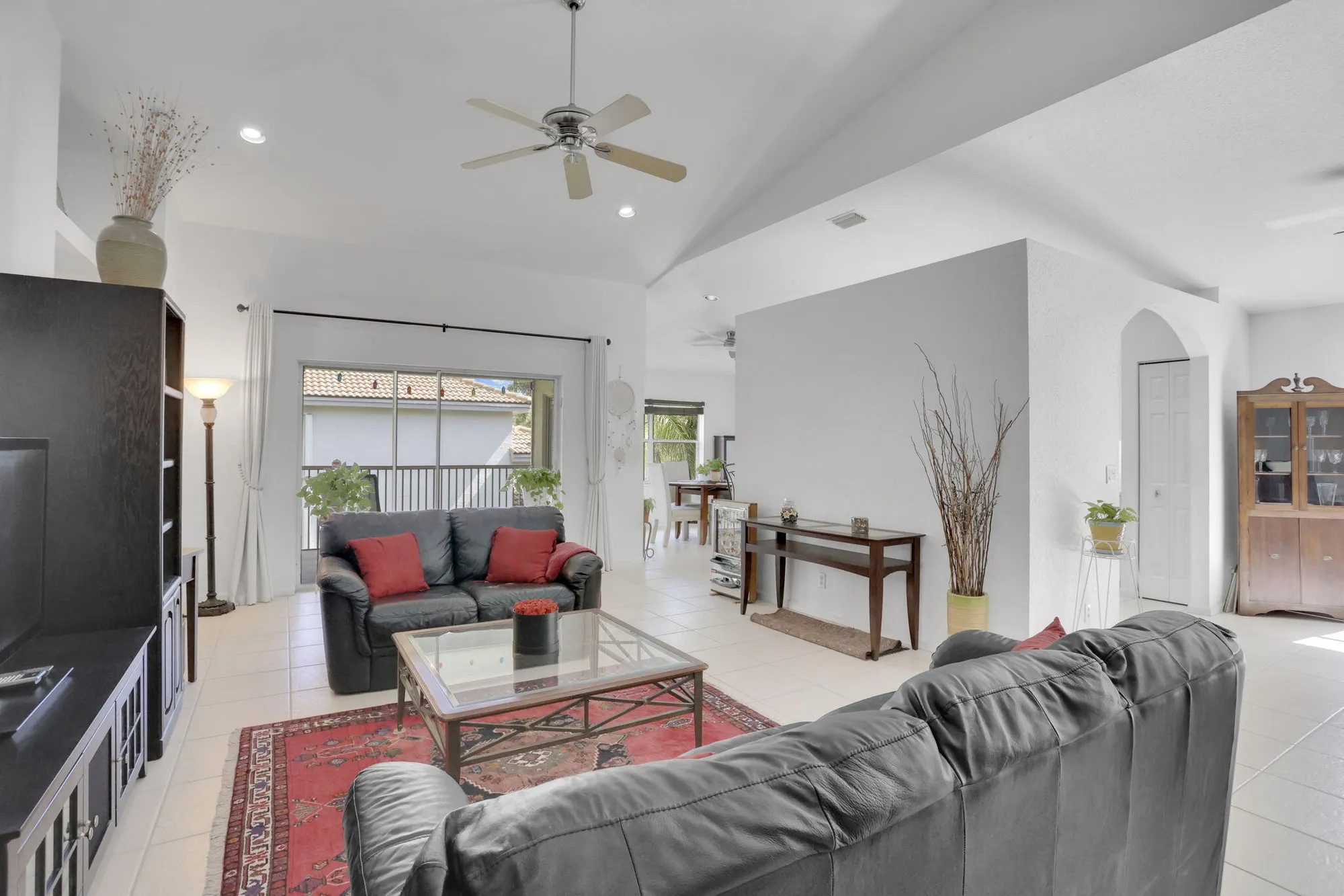 Property Slideshow image 11 of 38 | 7911 laina ln apt 4, Boynton Beach, FL, 33437