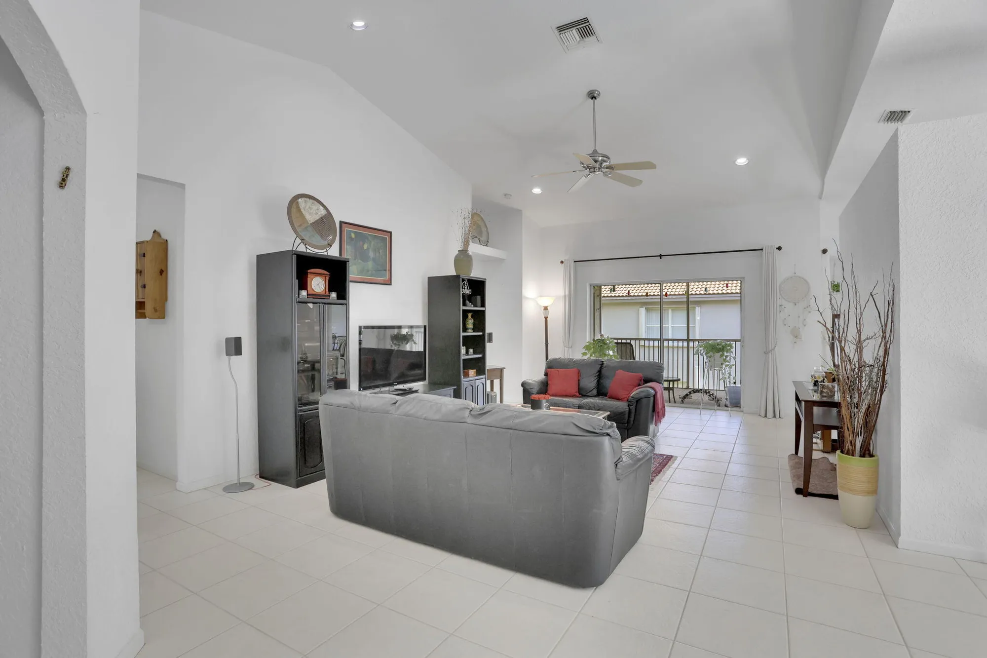 Property Slideshow image 7 of 38 | 7911 laina ln apt 4, Boynton Beach, FL, 33437
