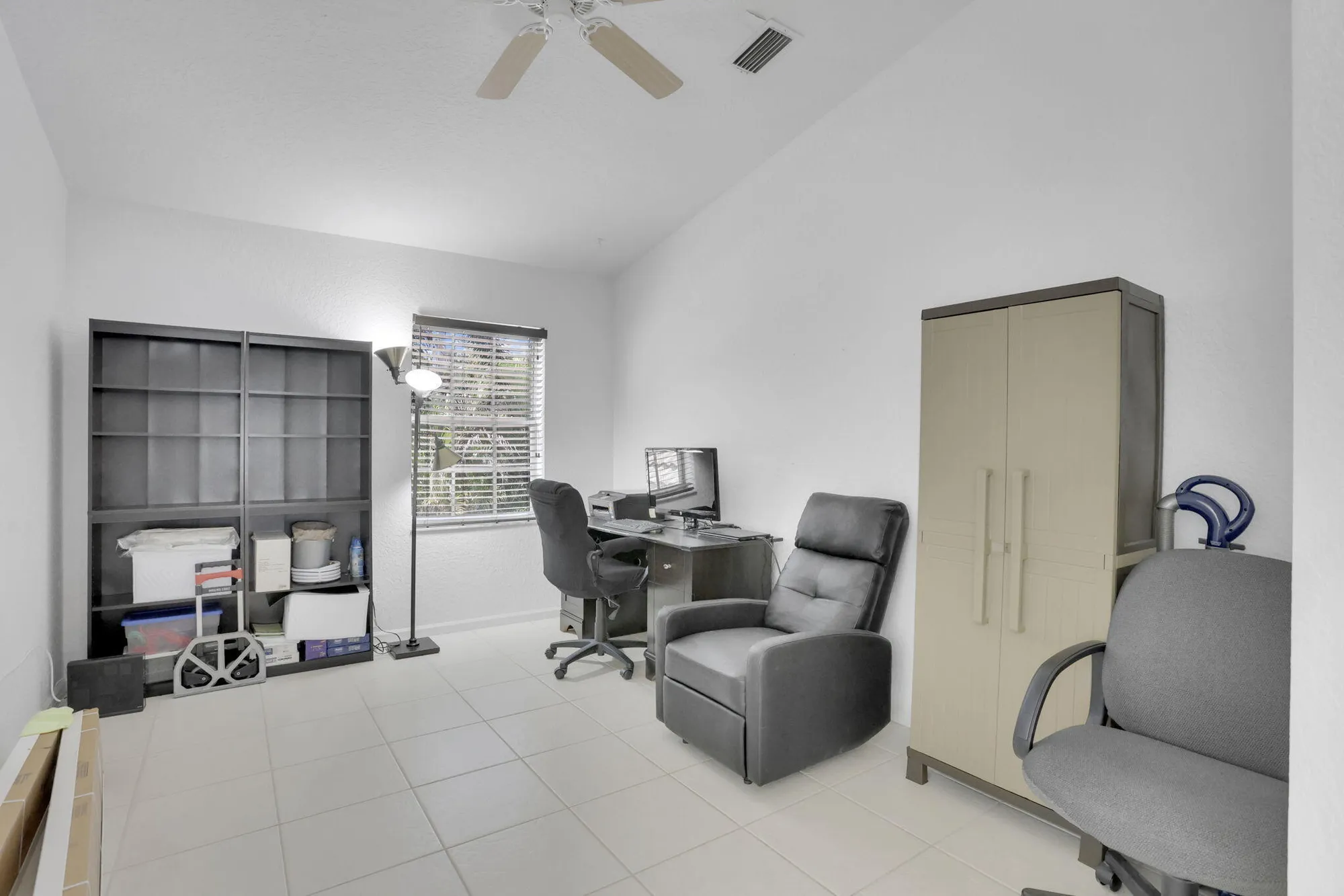 Property Slideshow image 14 of 38 | 7911 laina ln apt 4, Boynton Beach, FL, 33437