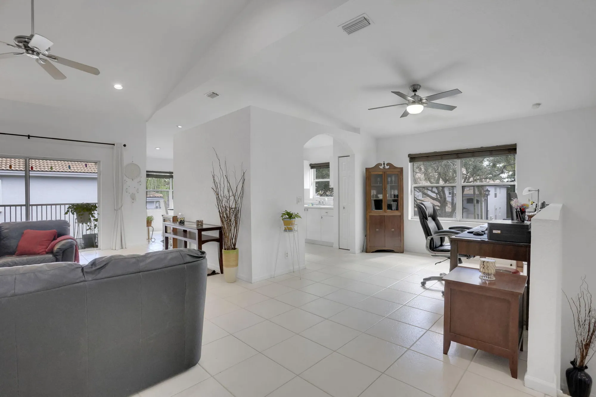 Property Slideshow image 10 of 38 | 7911 laina ln apt 4, Boynton Beach, FL, 33437