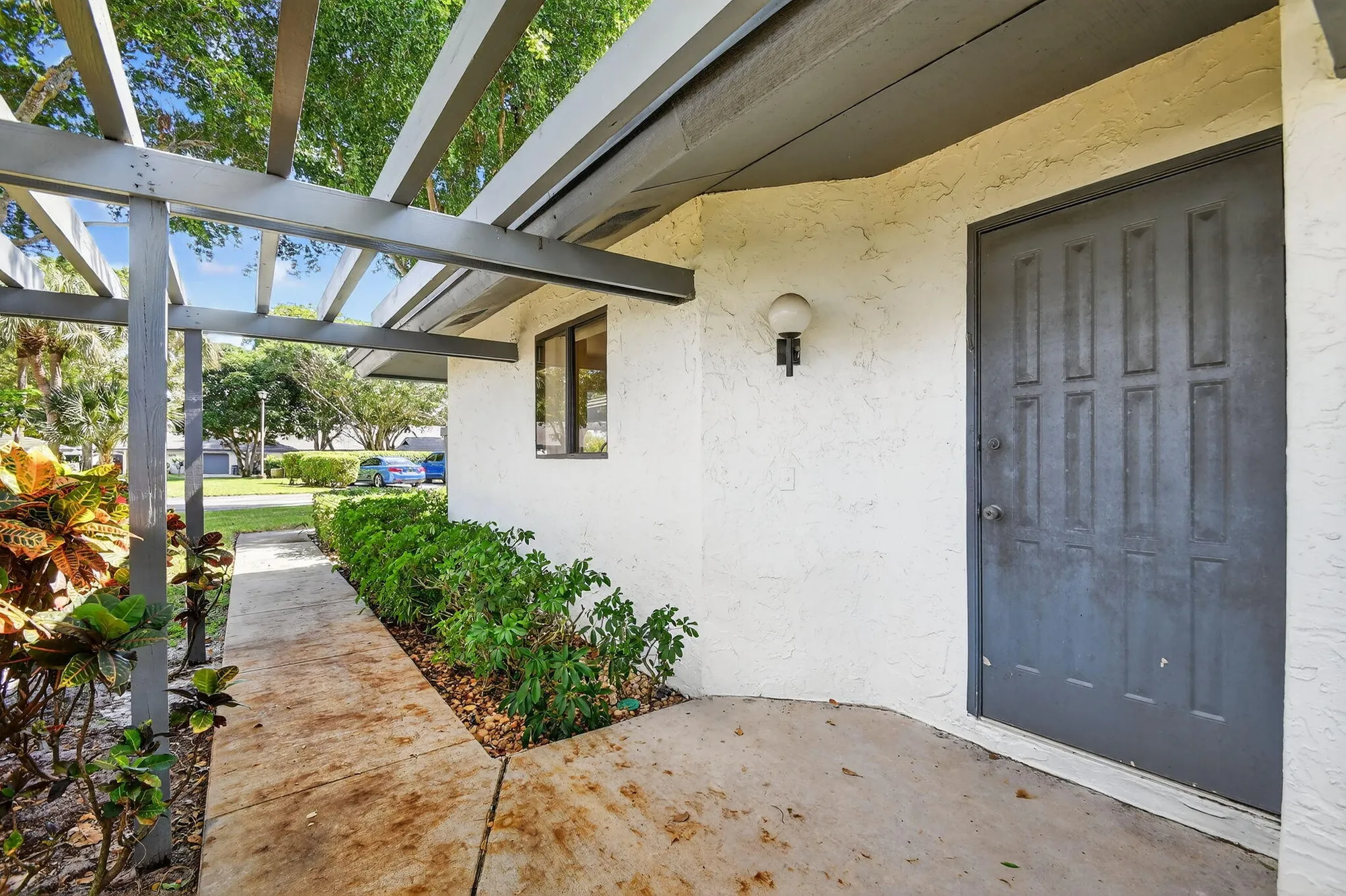 Property Slideshow image 6 of 64 | 10101 ashwood pl, Boynton Beach, FL, 33437