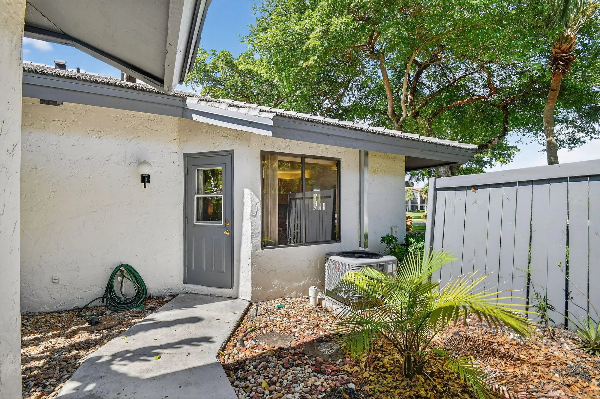 Property Slideshow image 8 of 64 | 10101 ashwood pl, Boynton Beach, FL, 33437