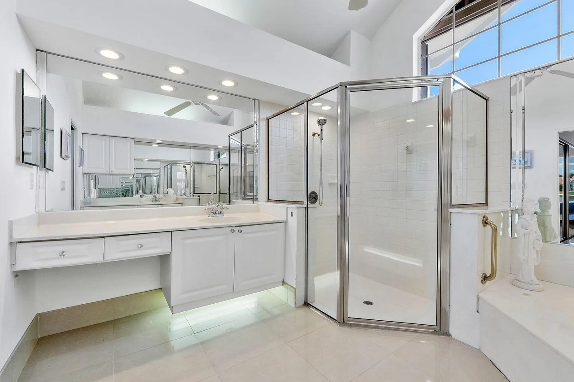 Property Slideshow image 18 of 51 | 7685 dorchester rd, Boynton Beach, FL, 33472