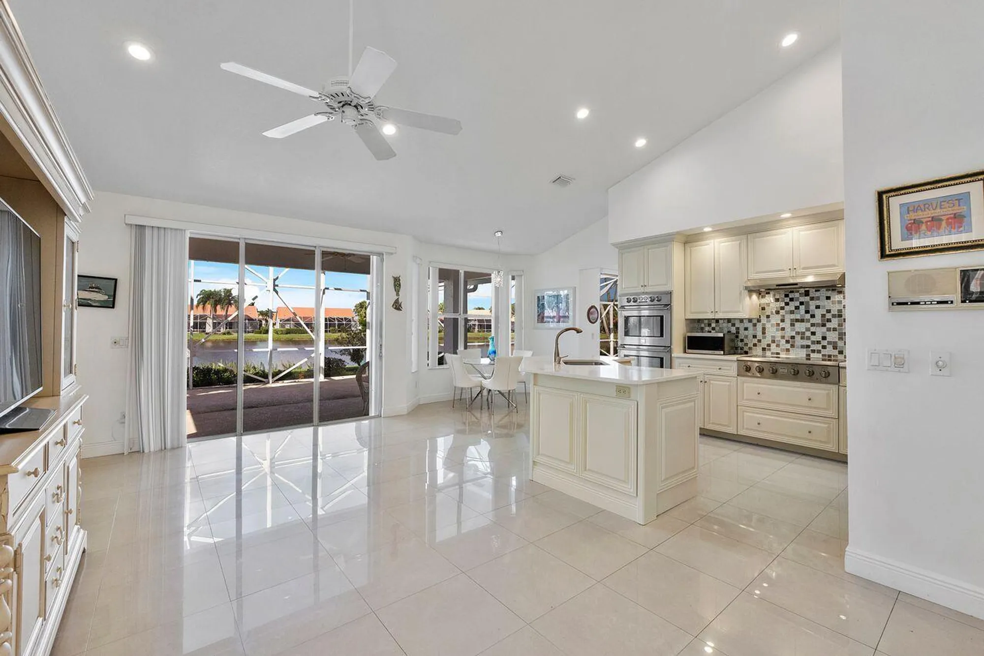 Property Slideshow image 13 of 51 | 7685 dorchester rd, Boynton Beach, FL, 33472
